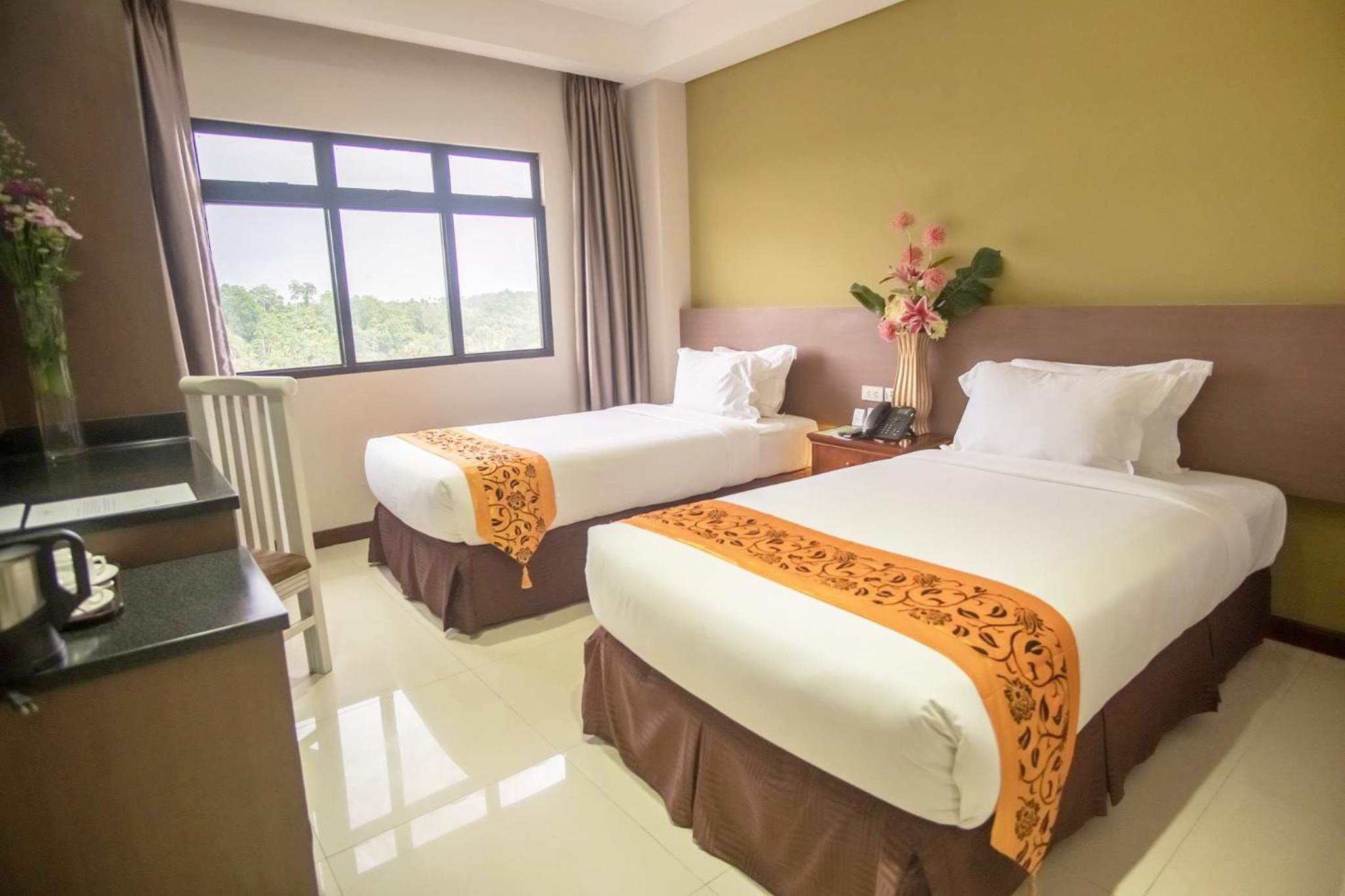 Deluxe Twin Room - Photo 8