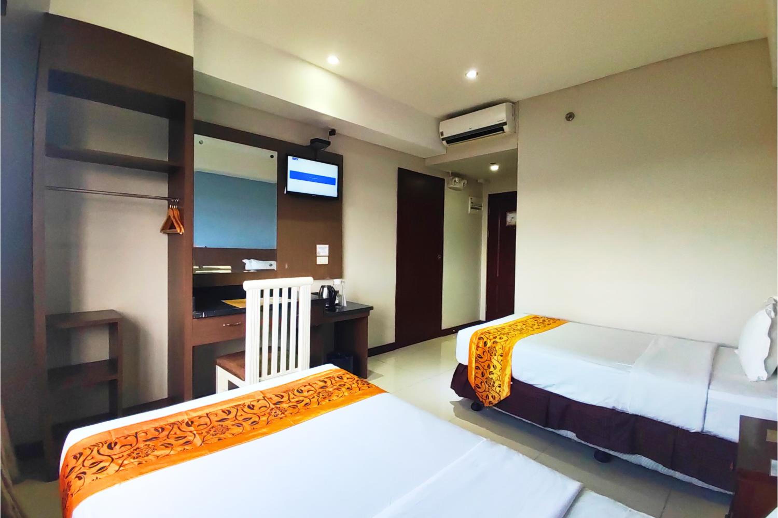 Deluxe Twin Room - Photo 1