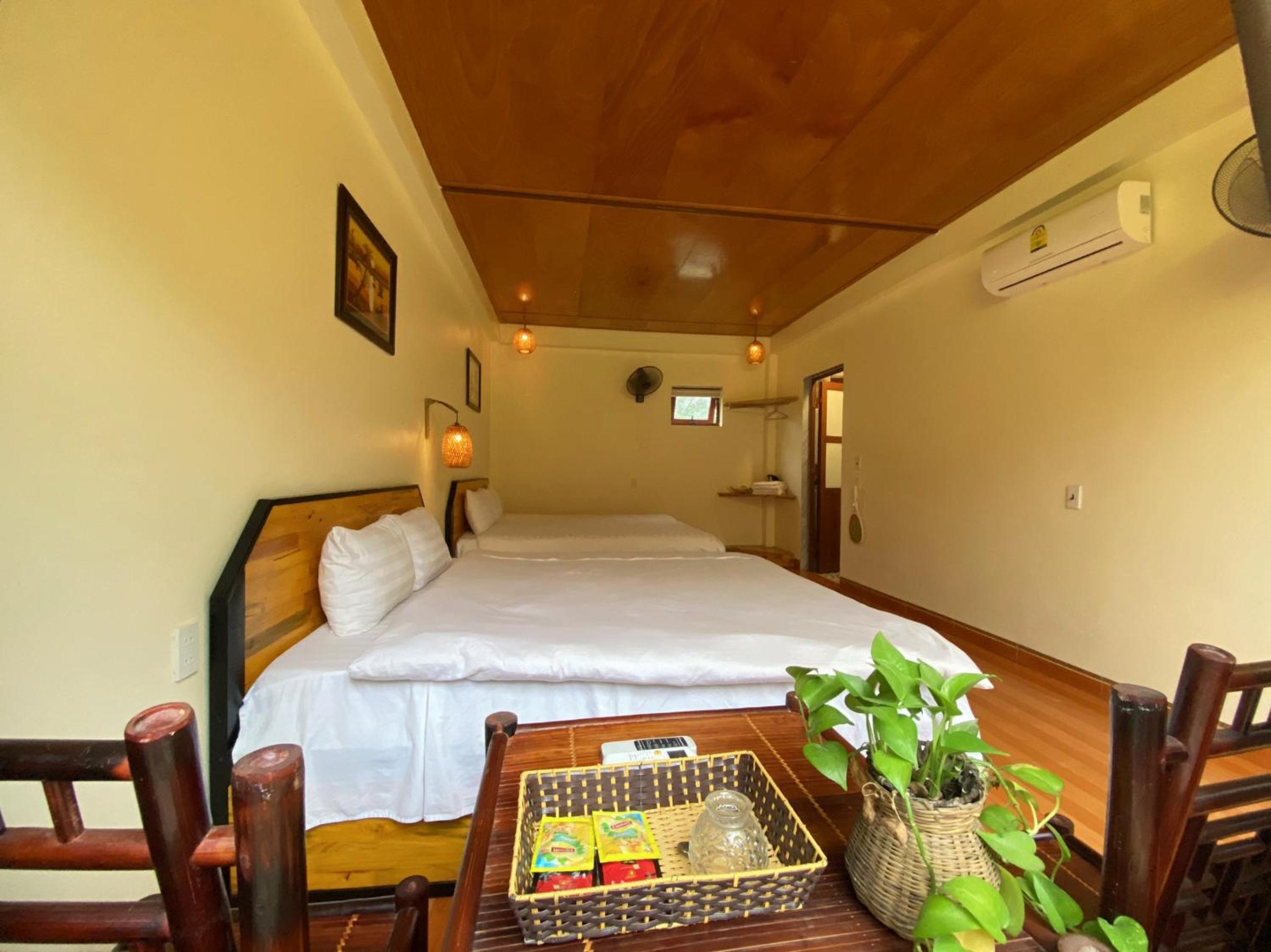 Bungalow with Garden View - Photo 5