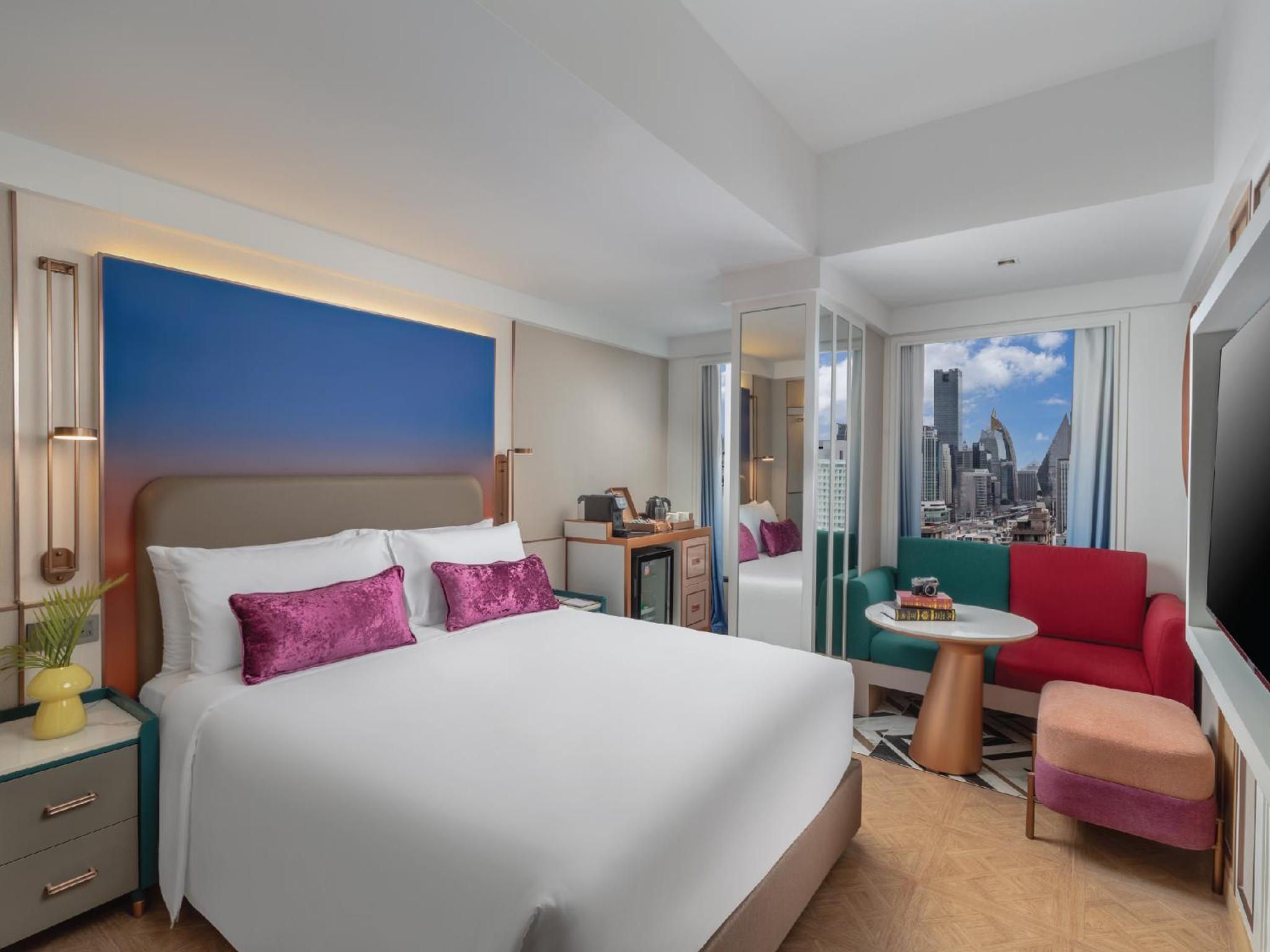 Grande Premier King Room with Club Benefit photo 1