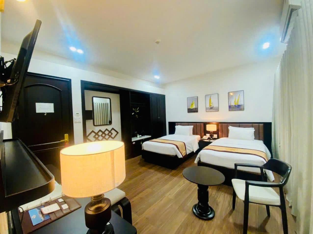 Premier Twin Room with Garden View - Photo 8