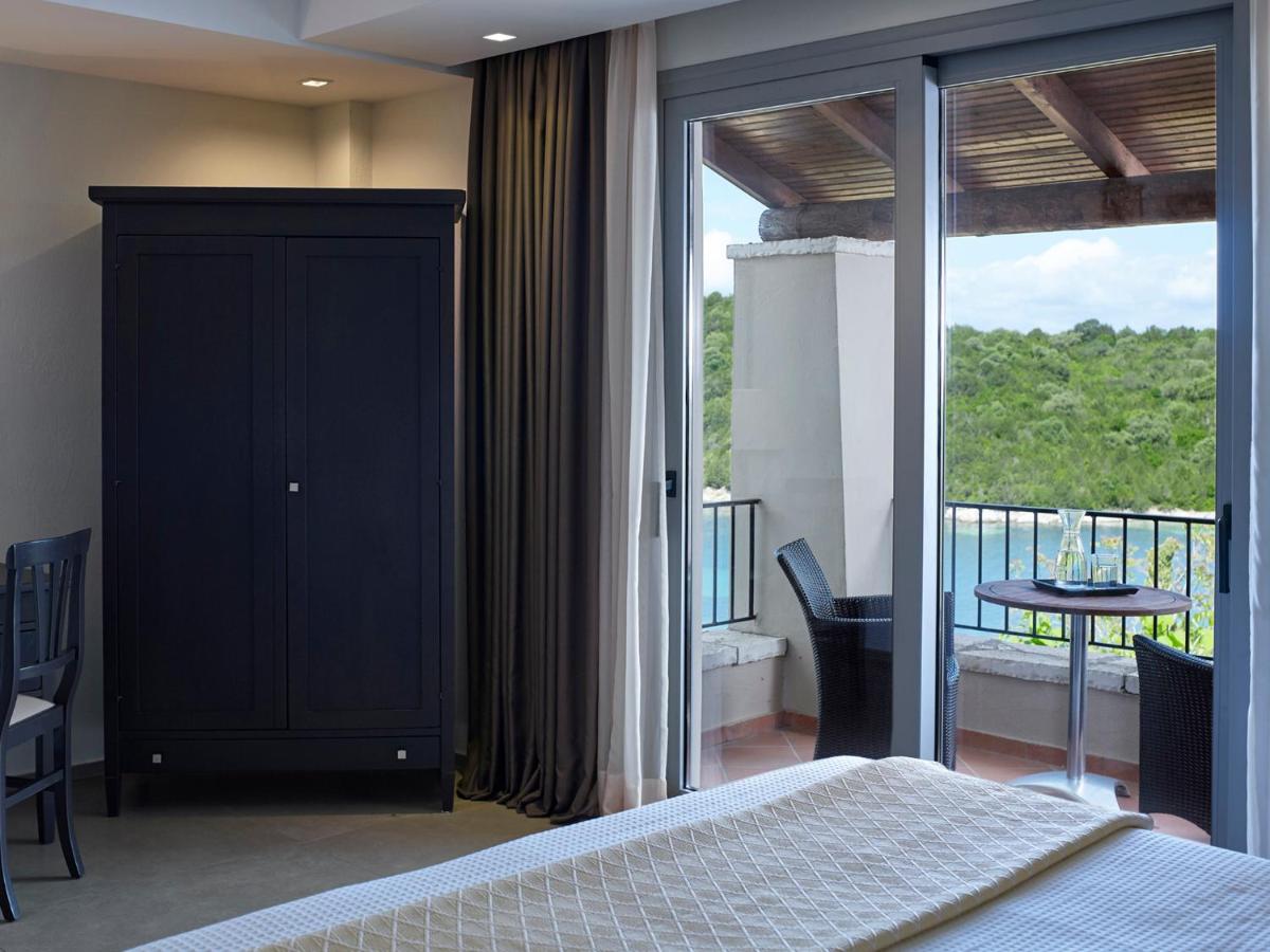 Double or Twin Room with Sea View - Photo 5