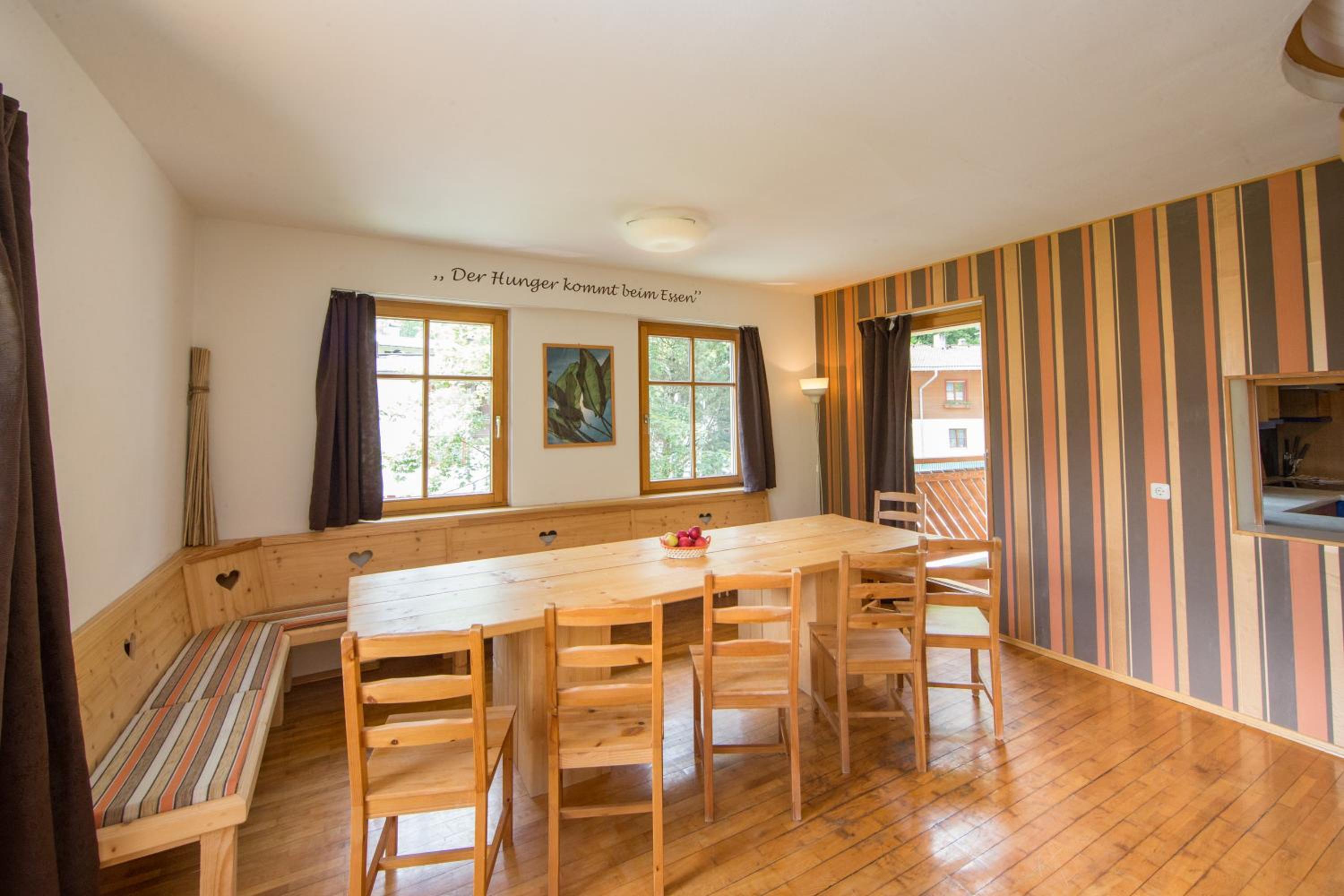Five-Bedroom Apartment with Balcony, Top 5 photo 3