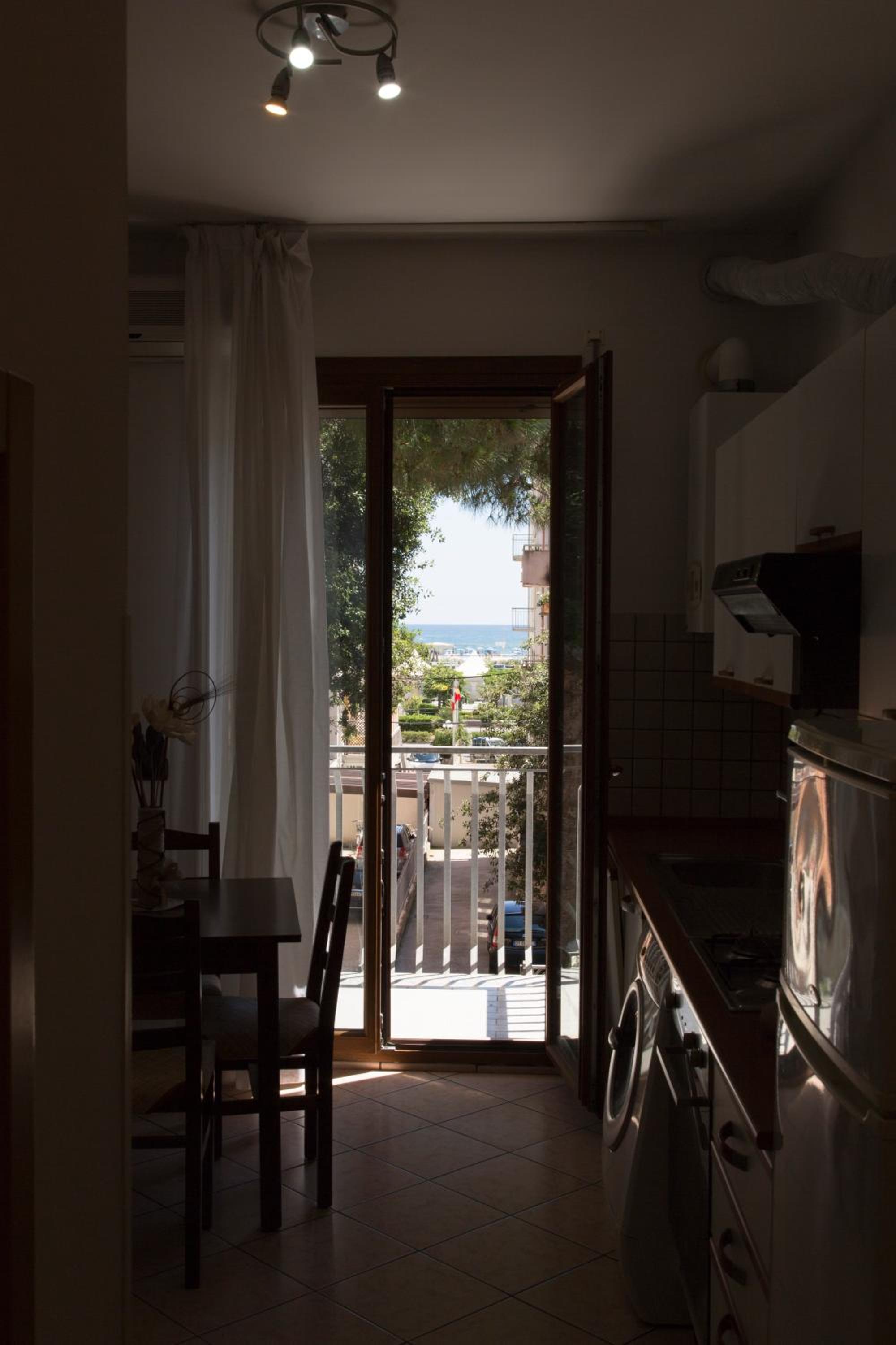 Family Room with Sea View - Photo 7