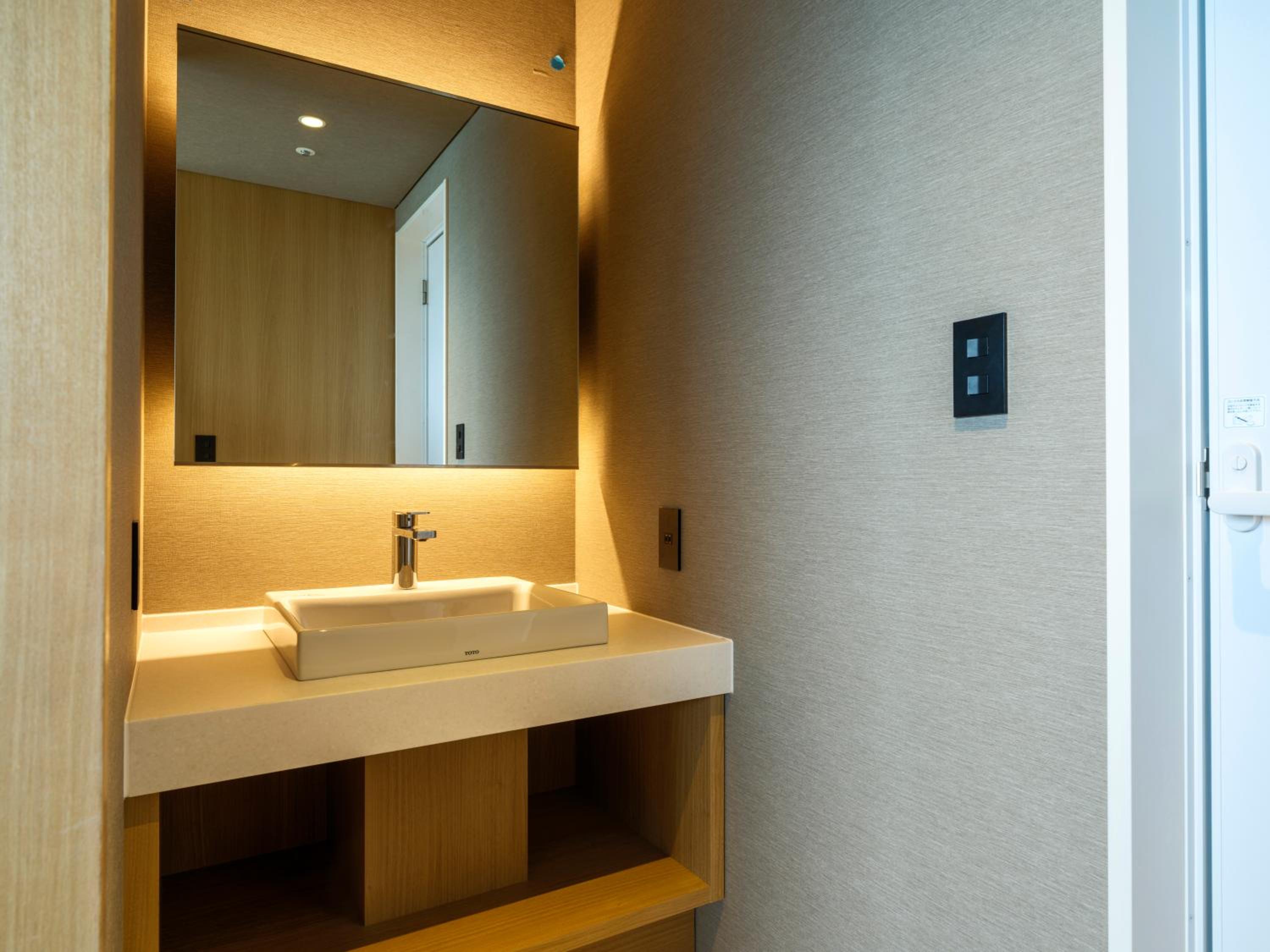 Superior Triple (With Private Bath) photo 2