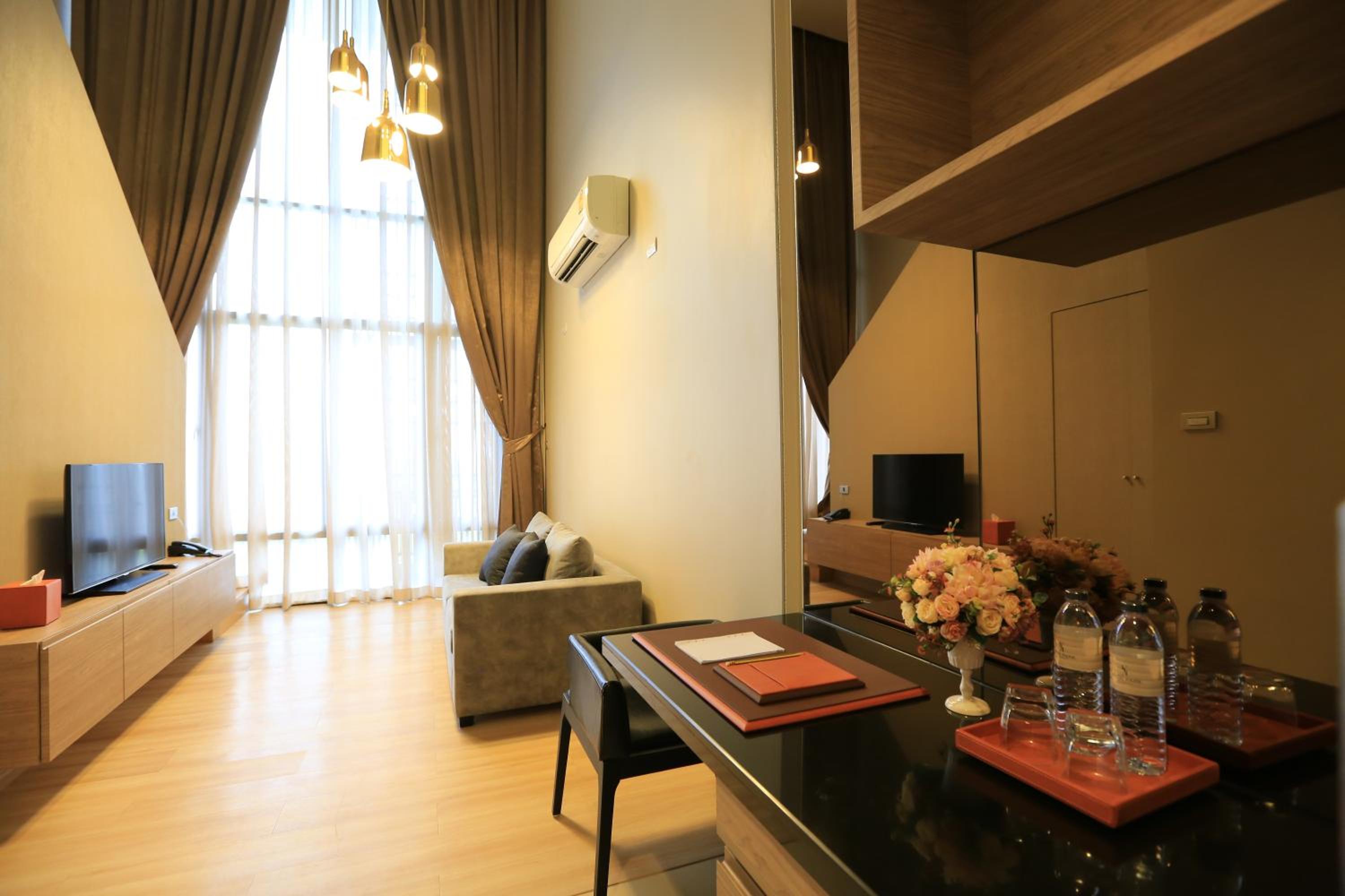 One Bed Park Duplex - Photo 8