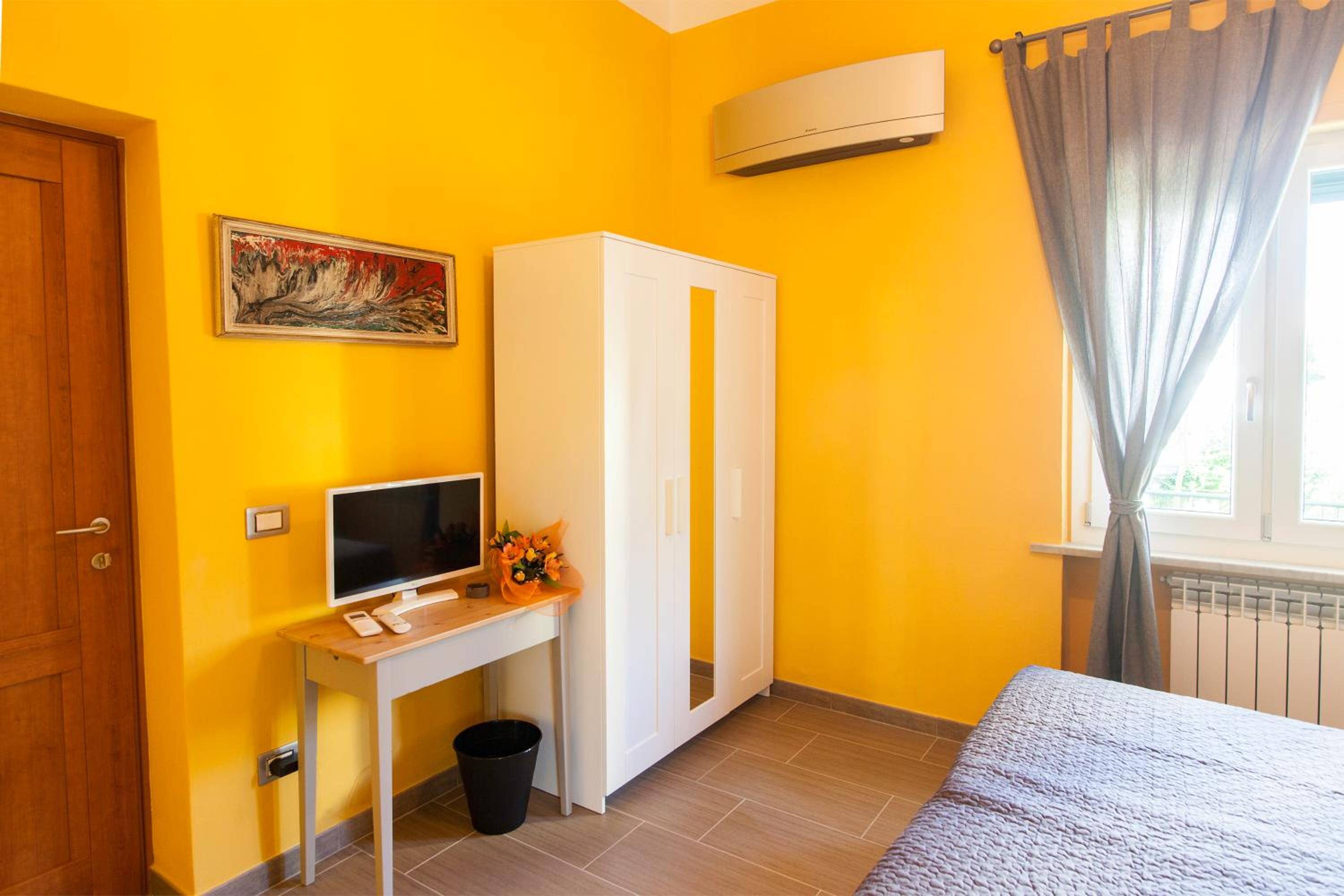 Triple Room with Private Bathroom