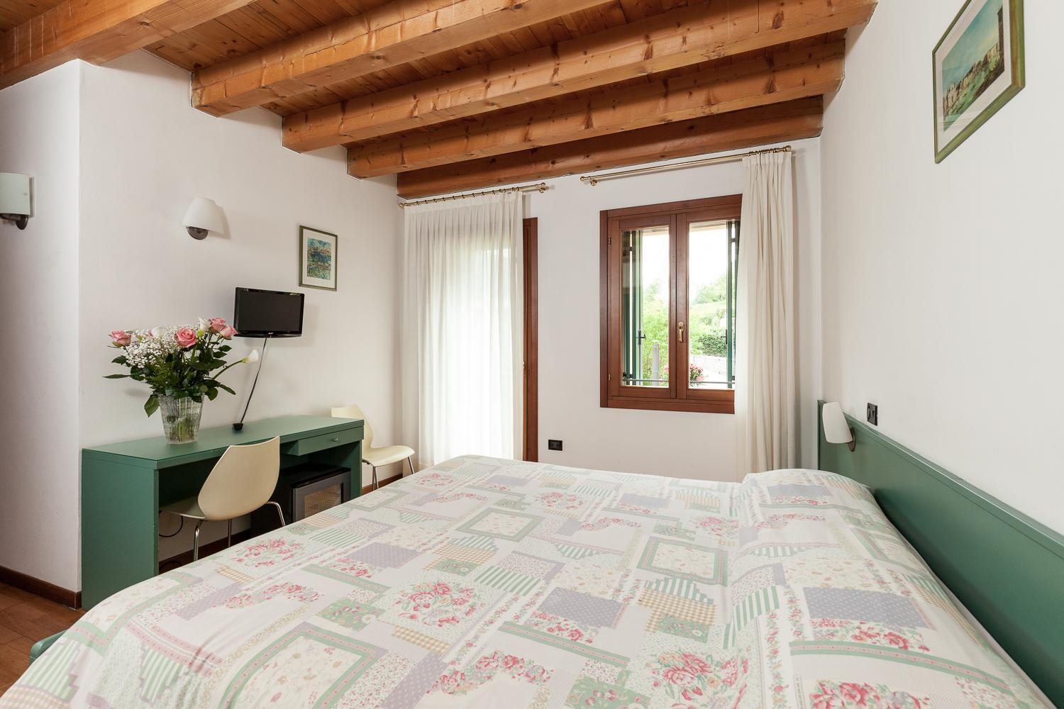 Double or Twin Room photo 3