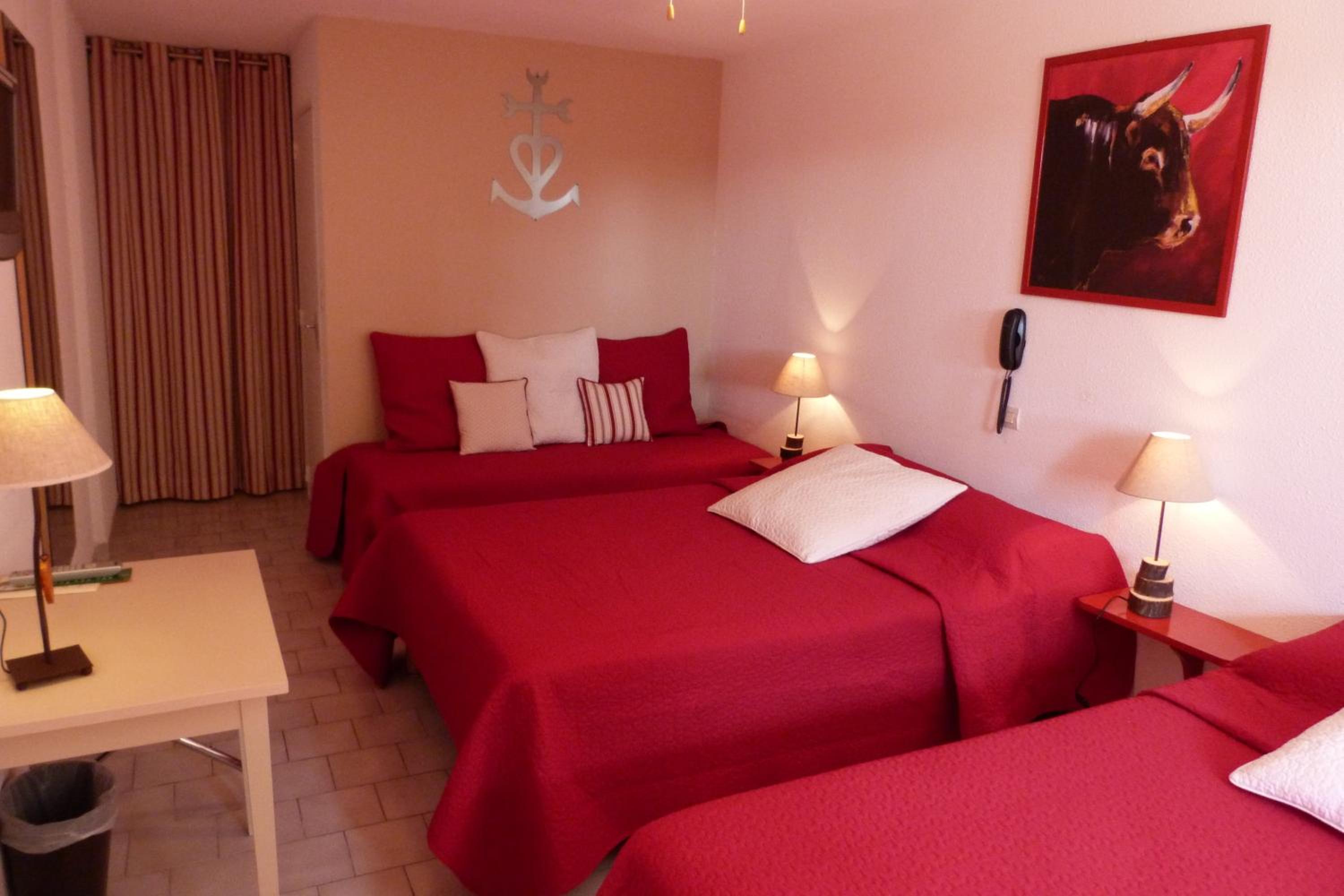 Superior Triple Room with Terrace with garden view photo 3