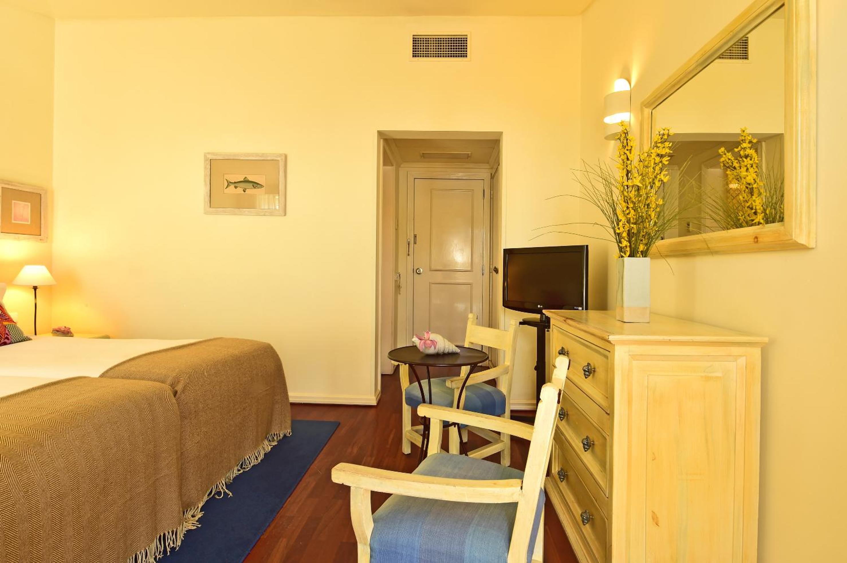 Classic Double or Twin Room - Photo 4