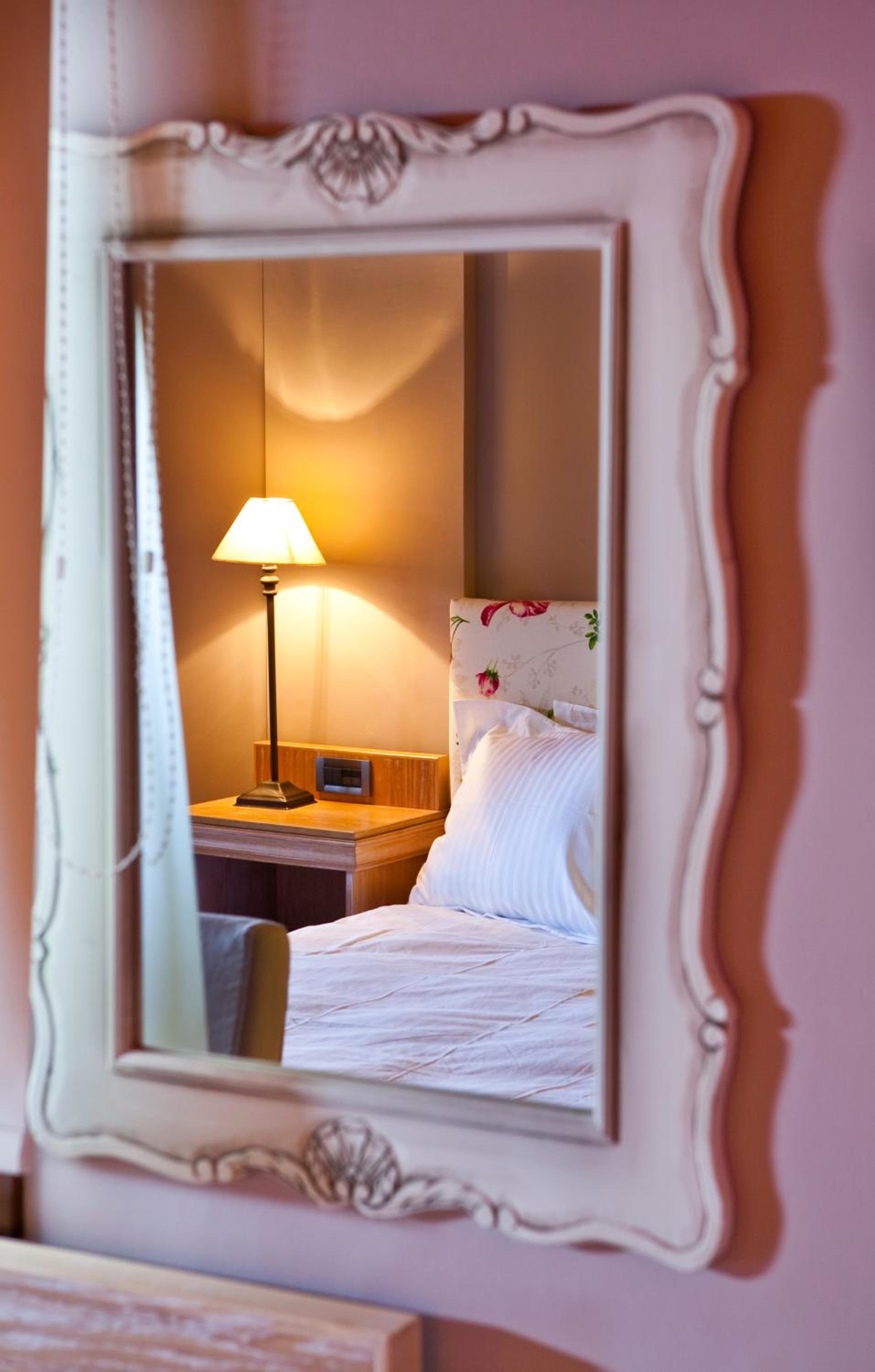 Standard Double or Twin Room with Lake View