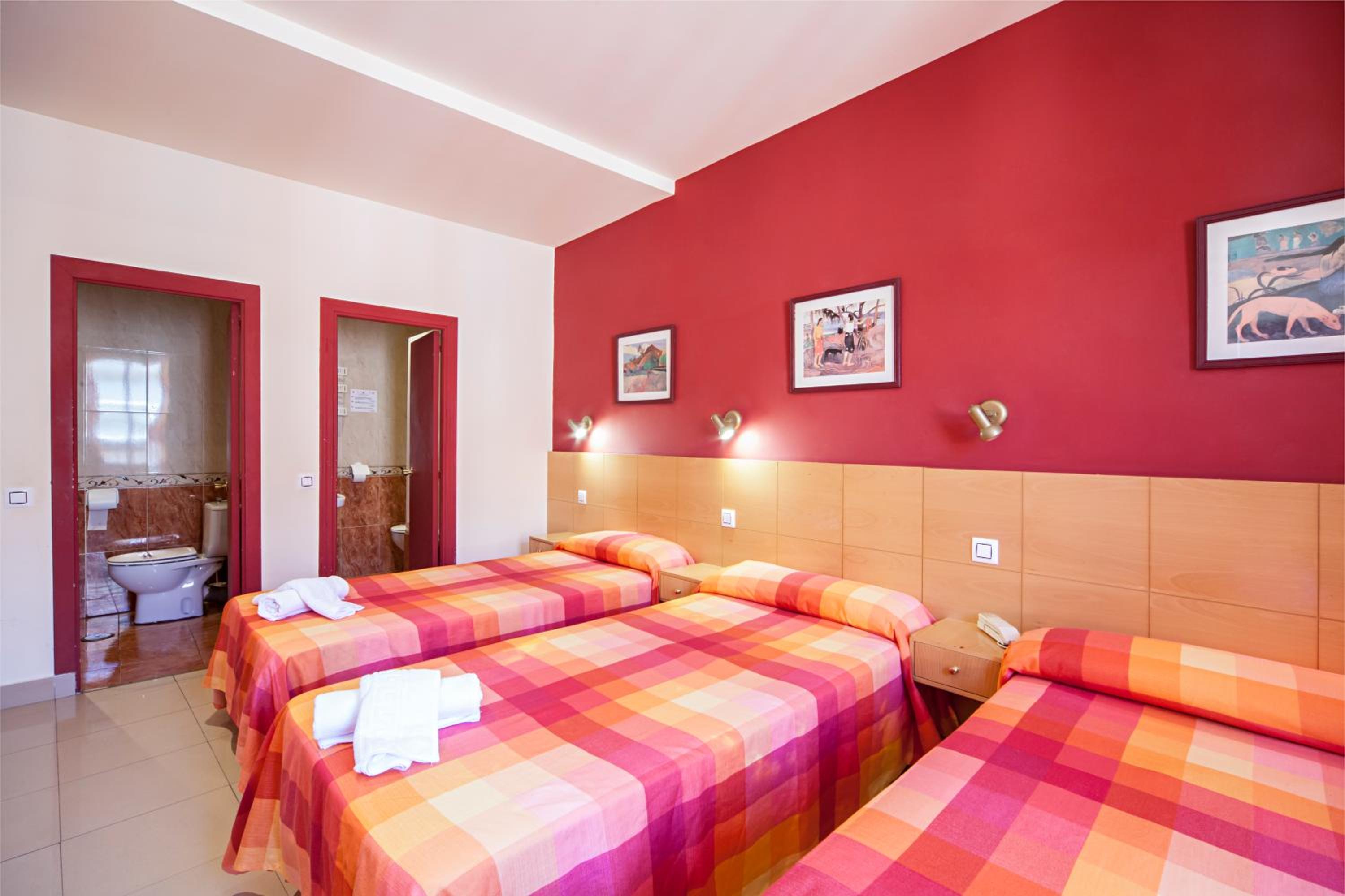 Triple Room photo 2
