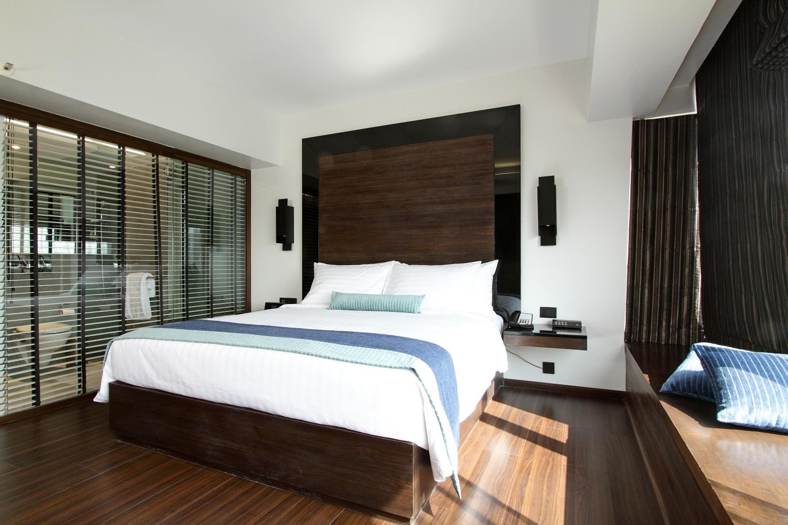 Day Use Room 12-6 pm on Same Day (No Overnight Stay)