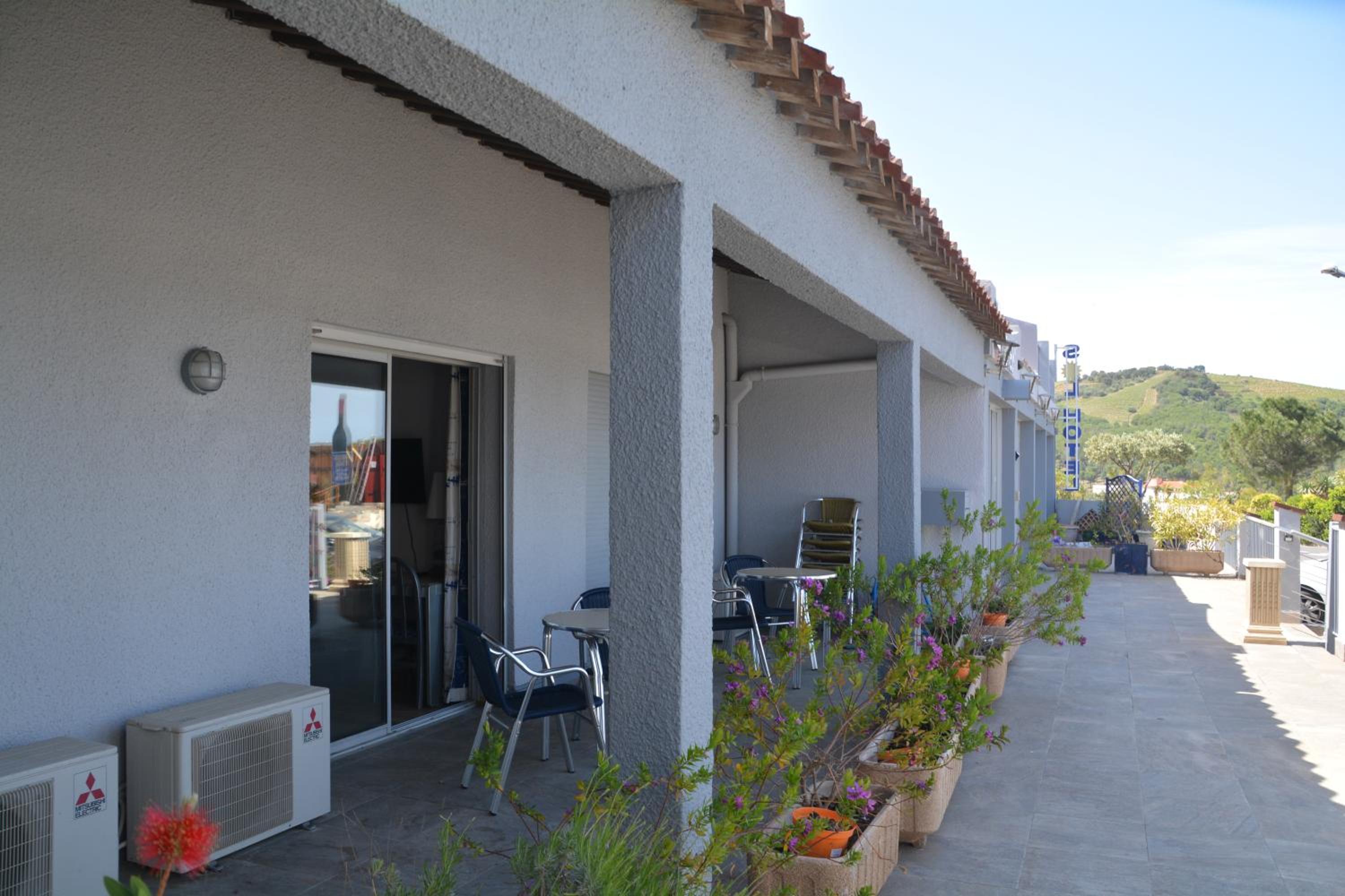 Apartment - Ground Floor photo 3