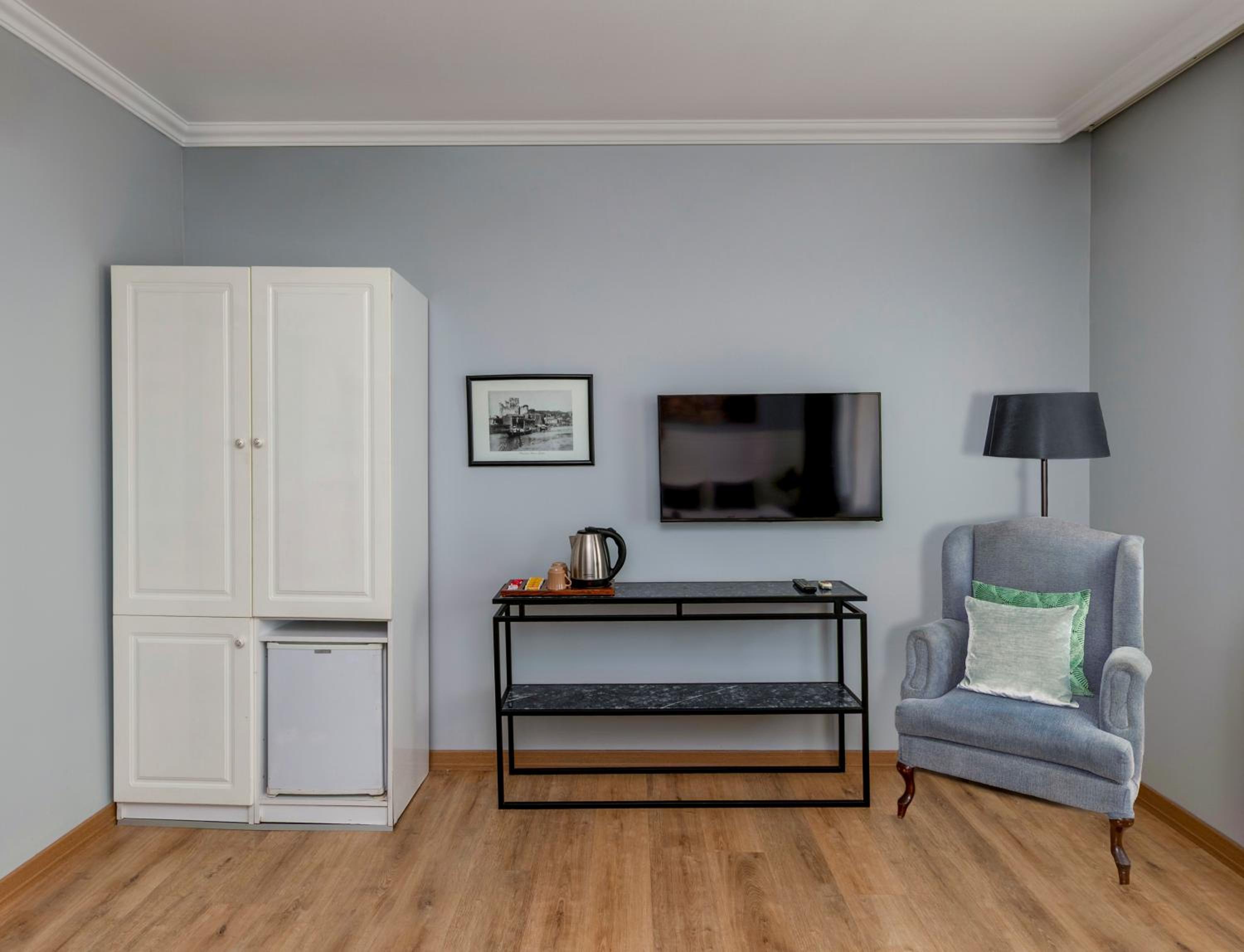 Suite with Terrace photo 2