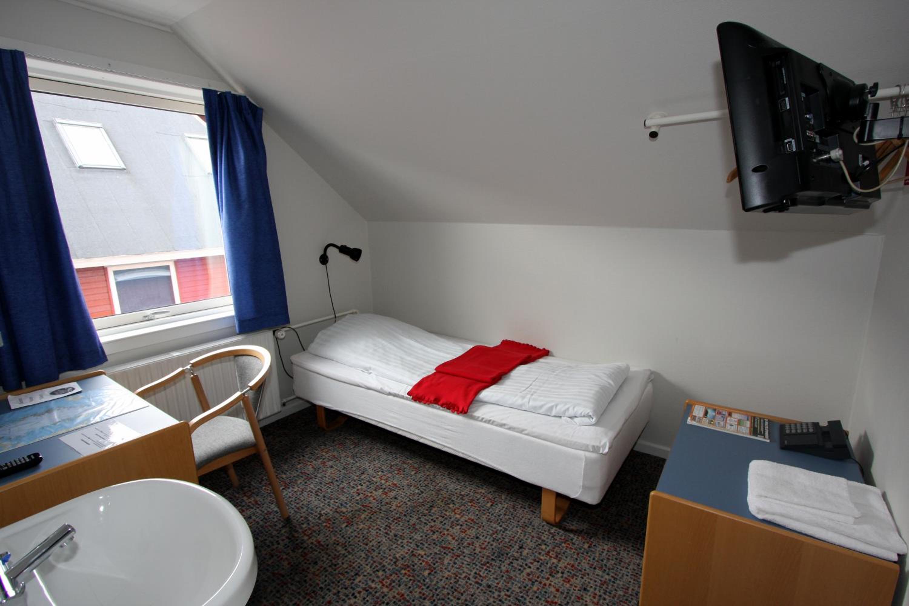 Budget Single Room