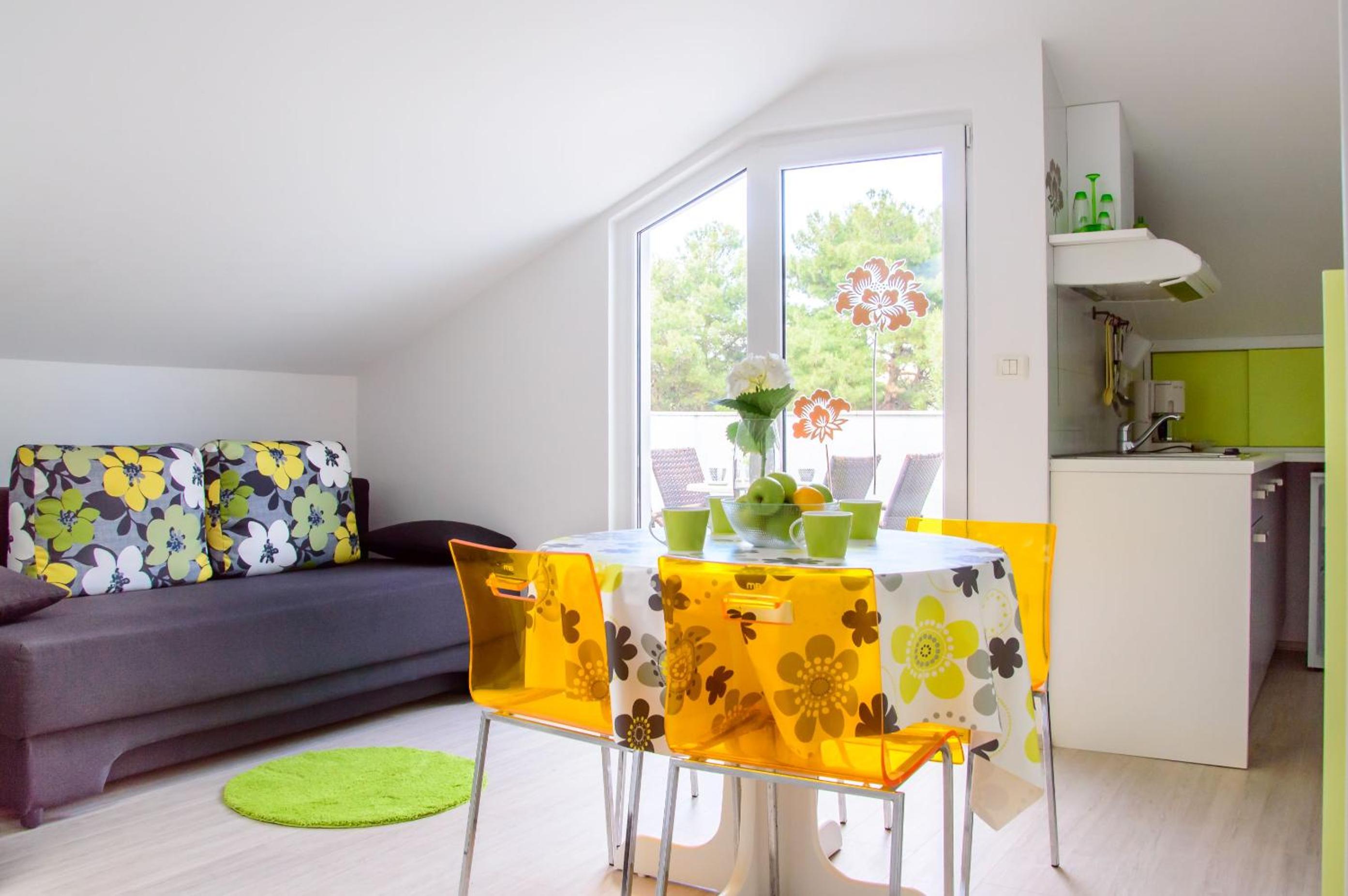 Studio Apartment photo 1