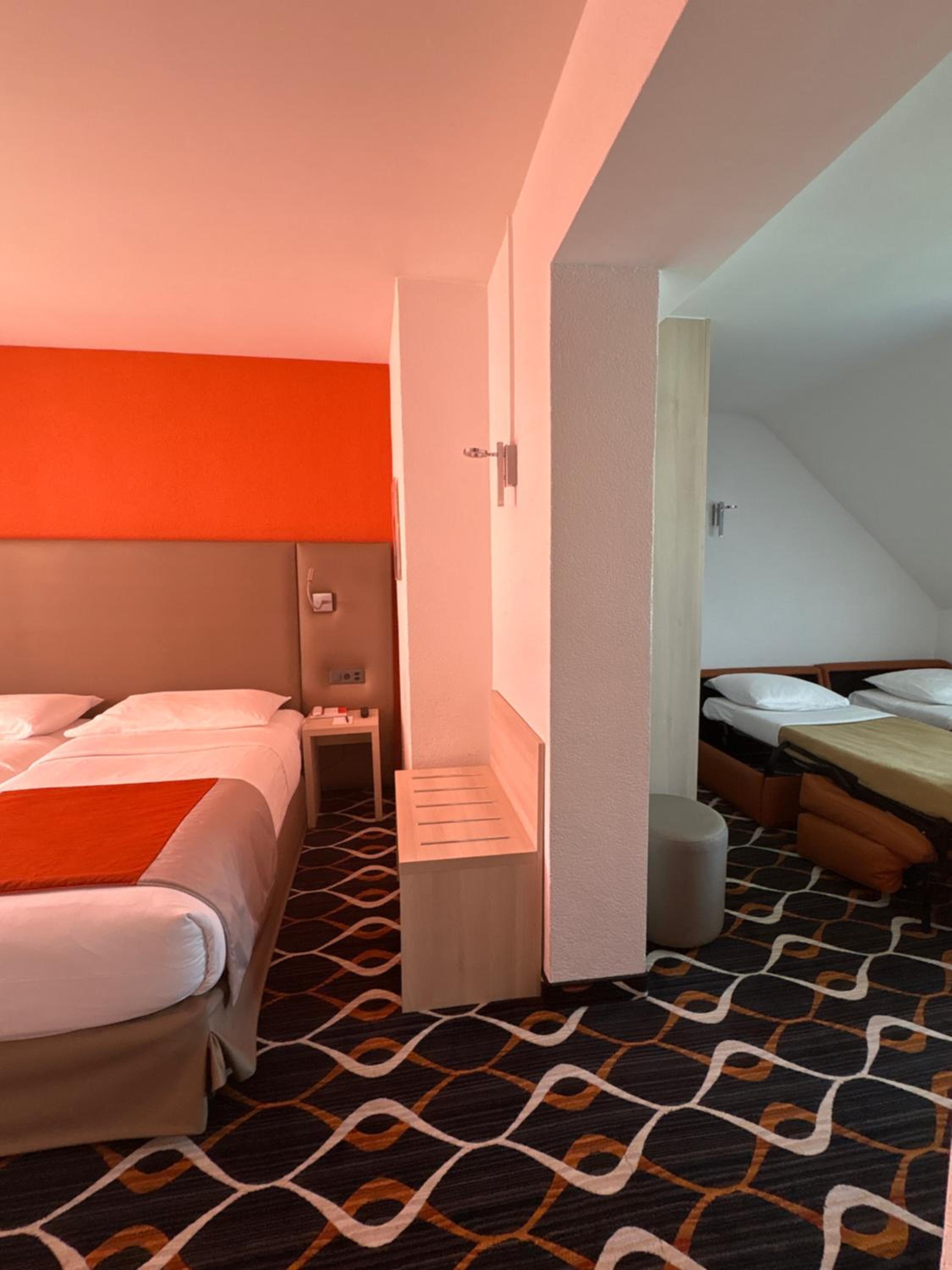Junior Suite with Shower - Photo 3