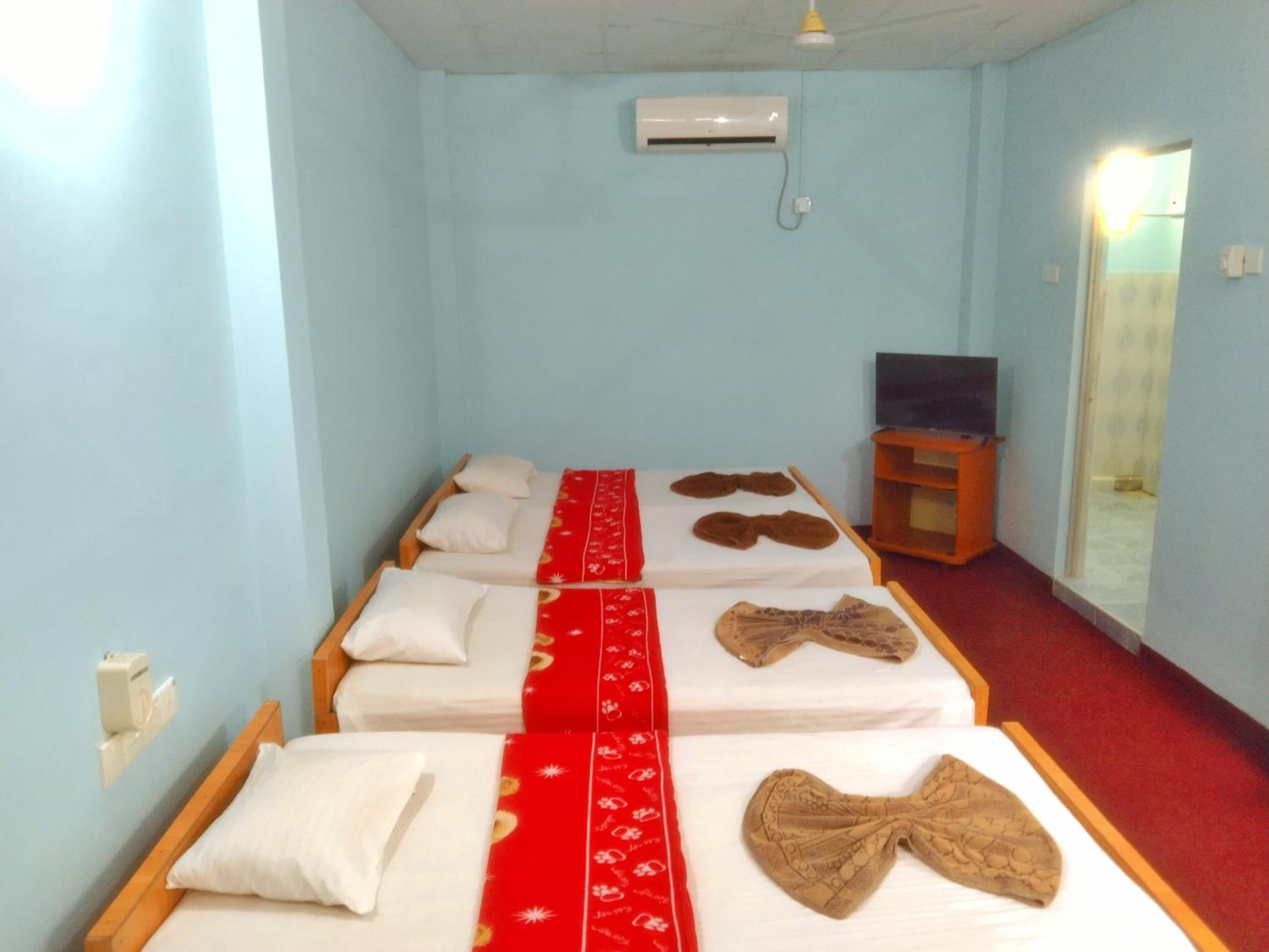 Quadruple Room with Bathroom photo 2