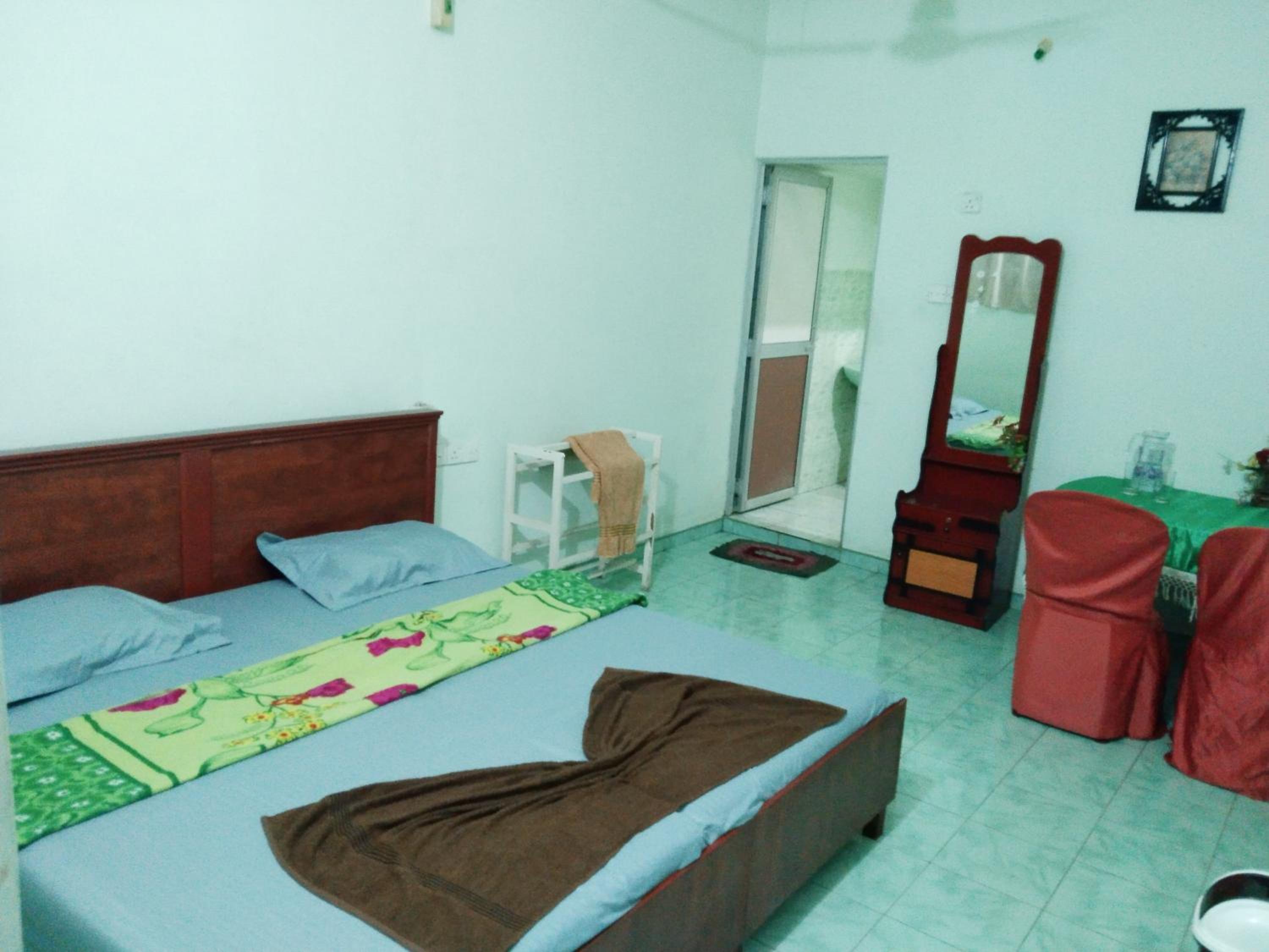 Standard Double Room with Fan photo 2