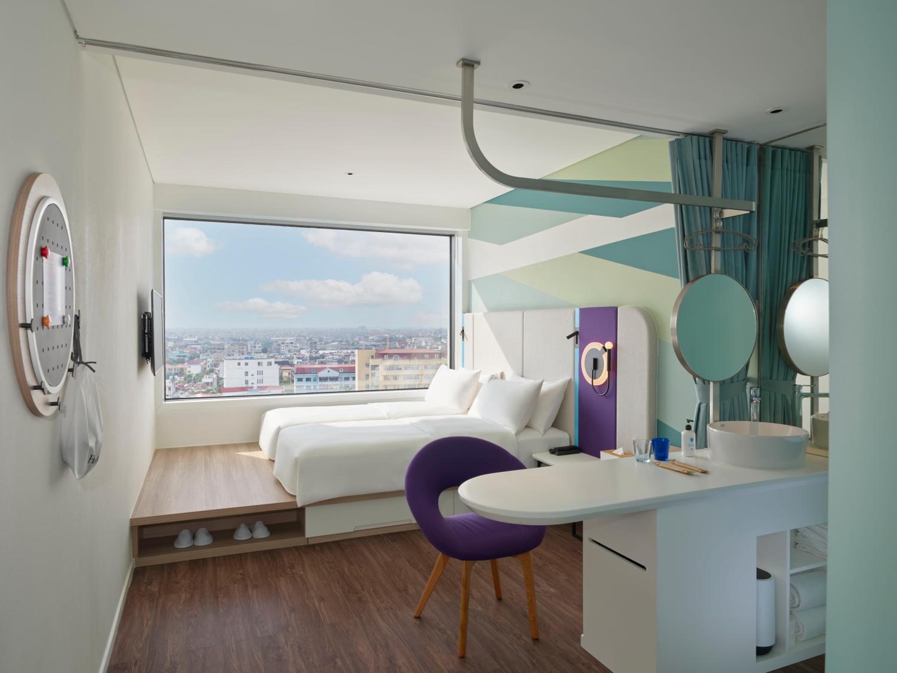 Twin Room - Photo 8
