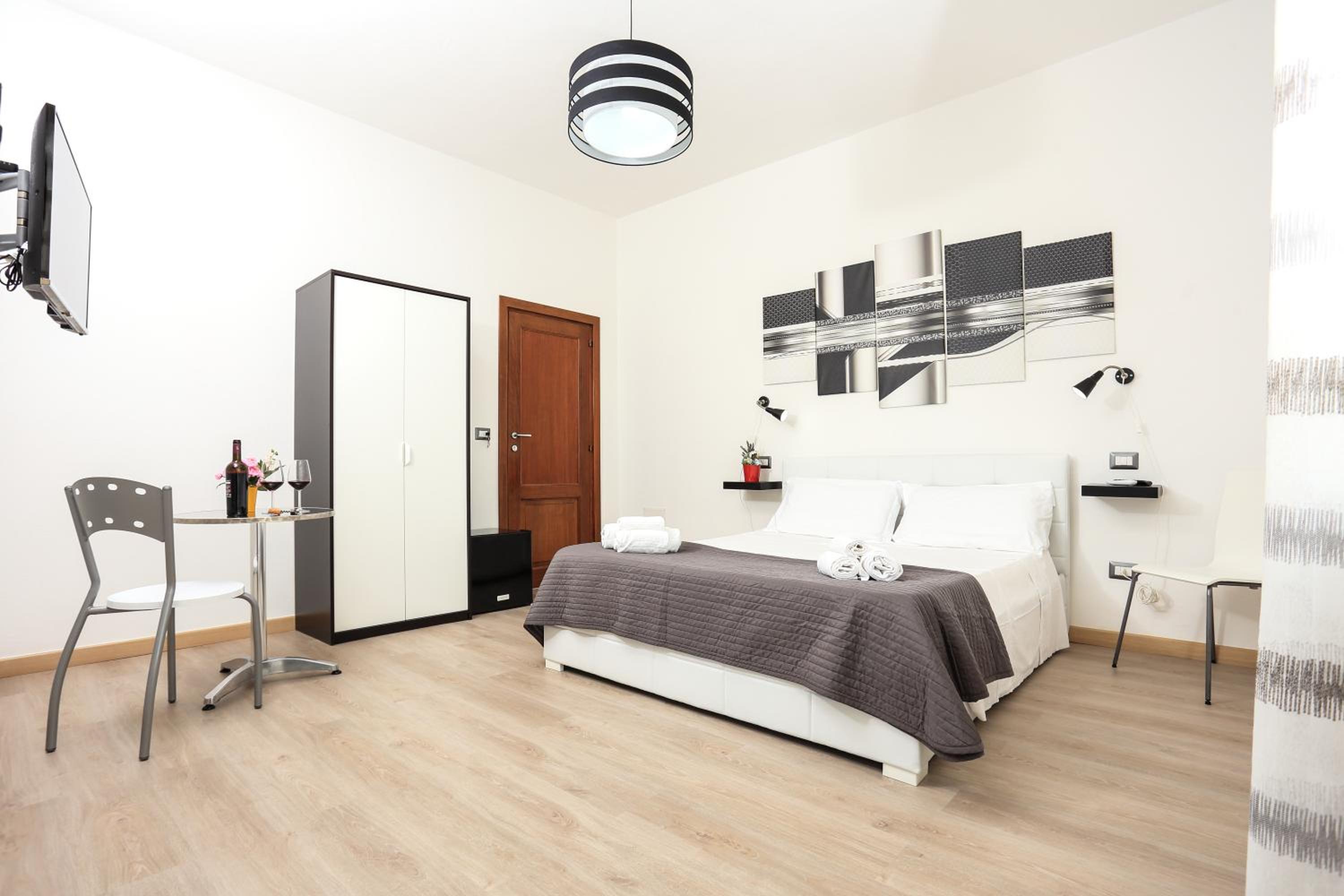 Double Room photo 3
