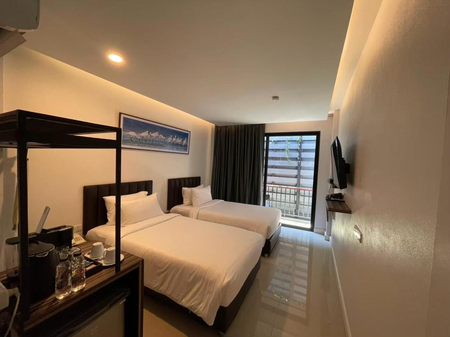 Standard Twin Room photo 3