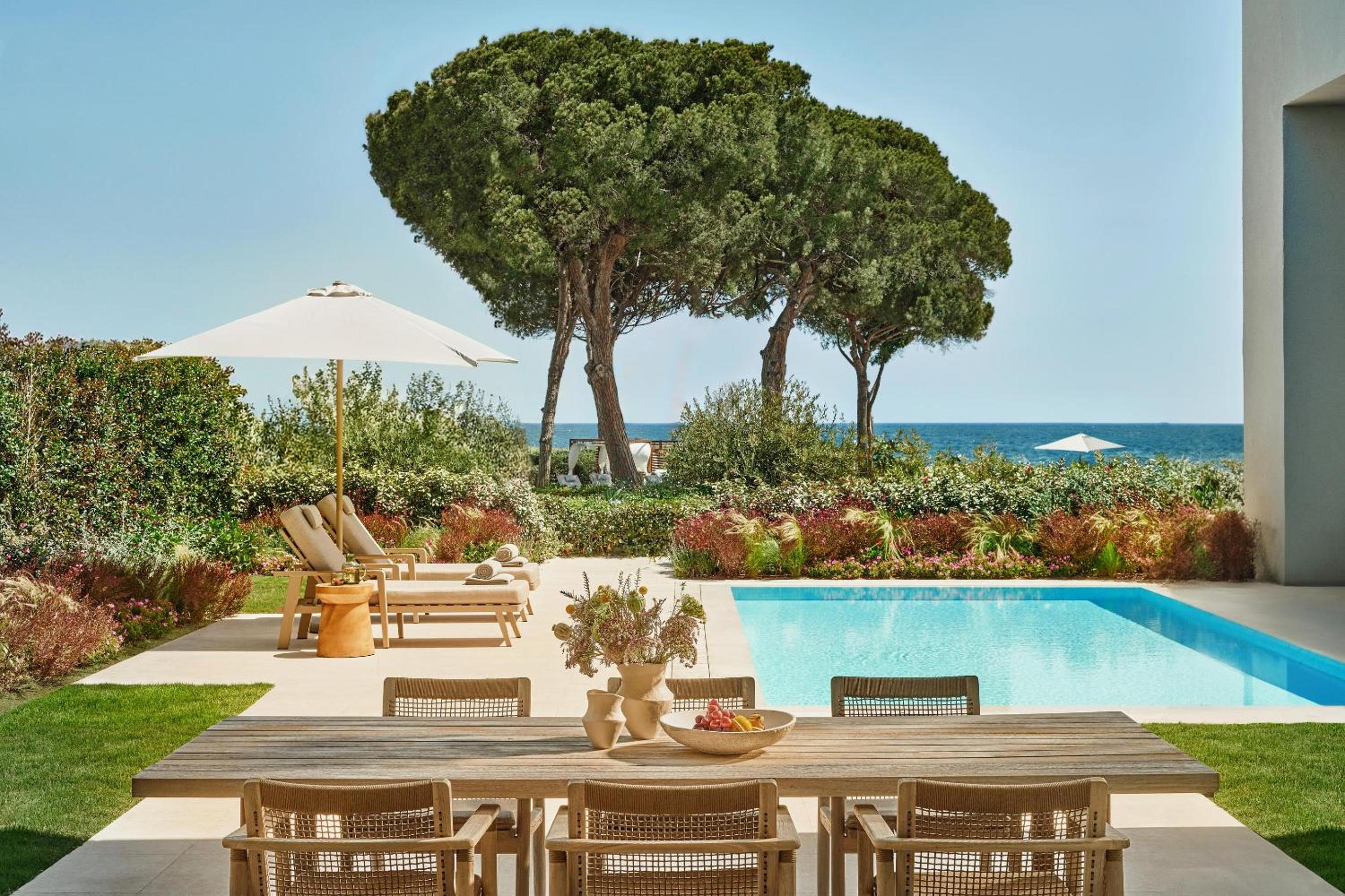 Deluxe Three Bedroom Suite Private Pool Sea View
