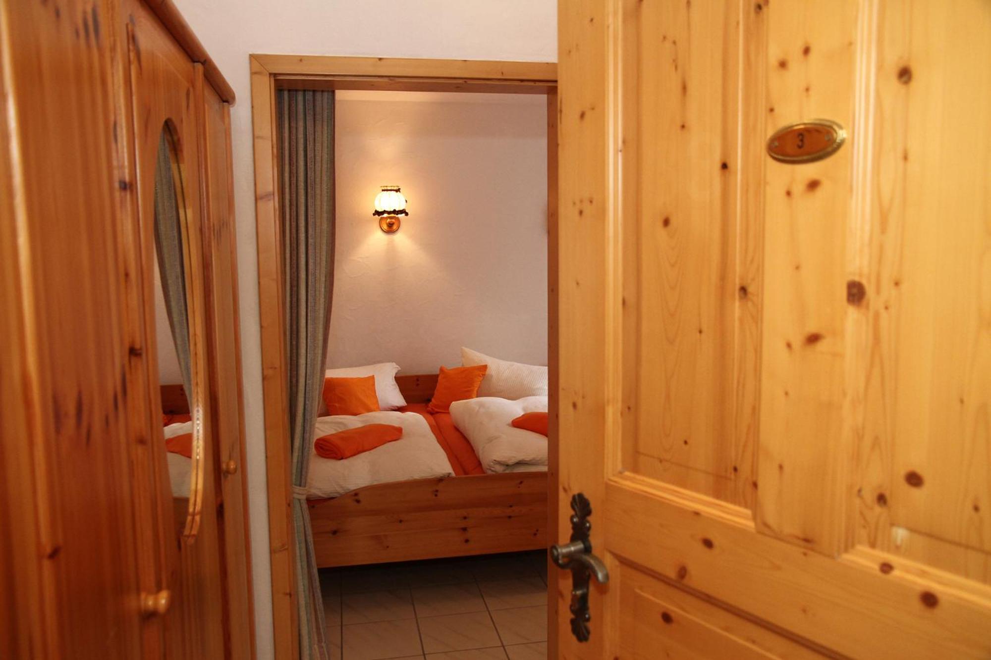 Double Room With Private Bathroom photo 1
