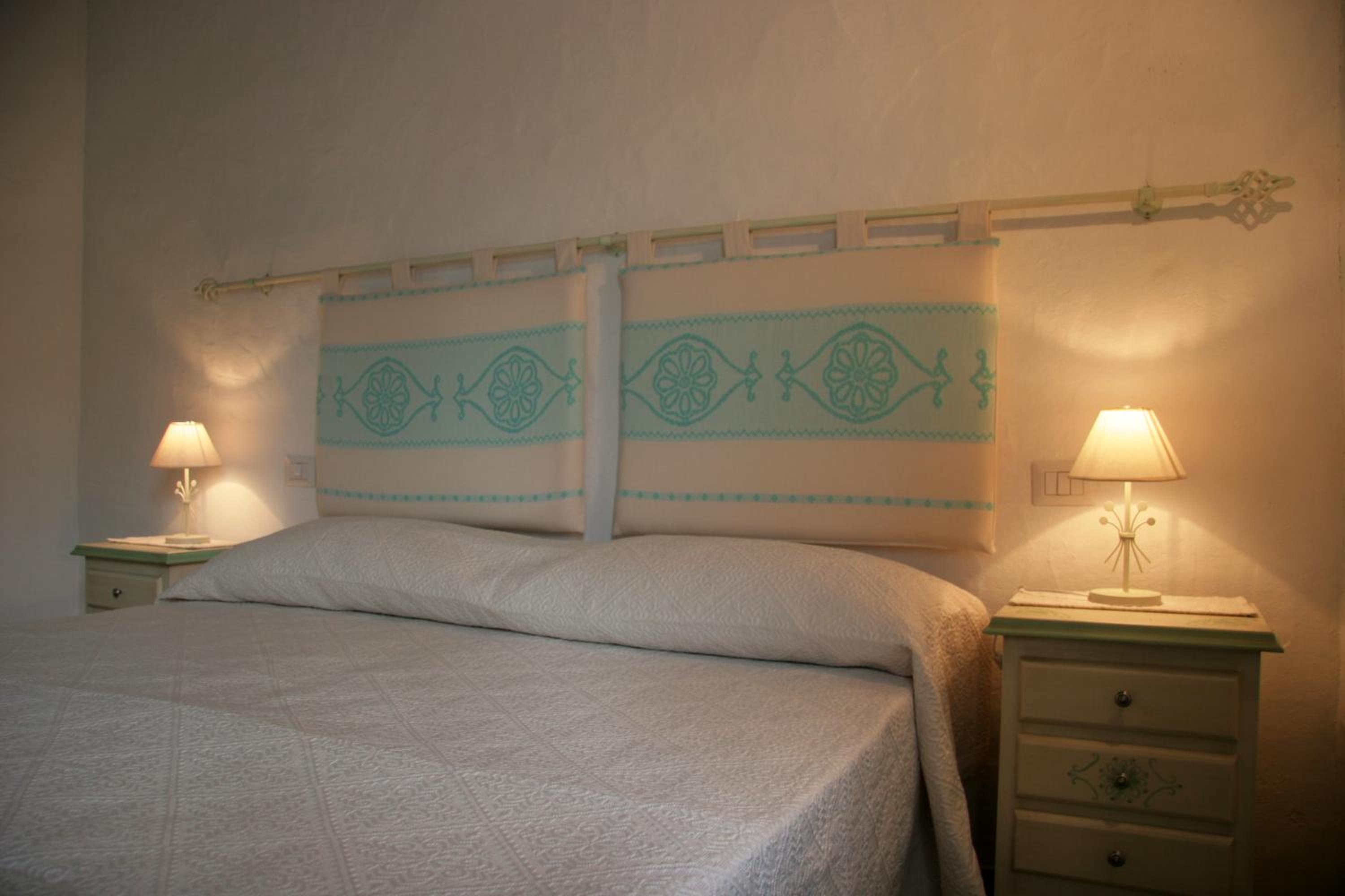 Double or Twin Room with Private Bathroom photo 2