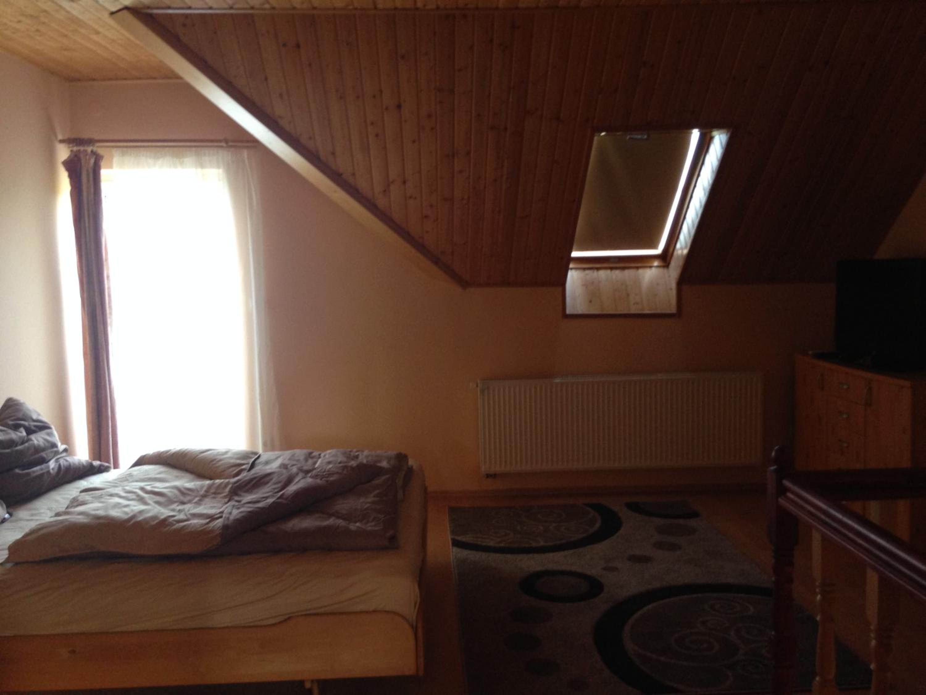 Apartment - Split Level - Photo 8