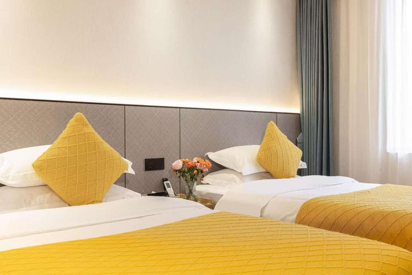 Double or Twin Room photo 3