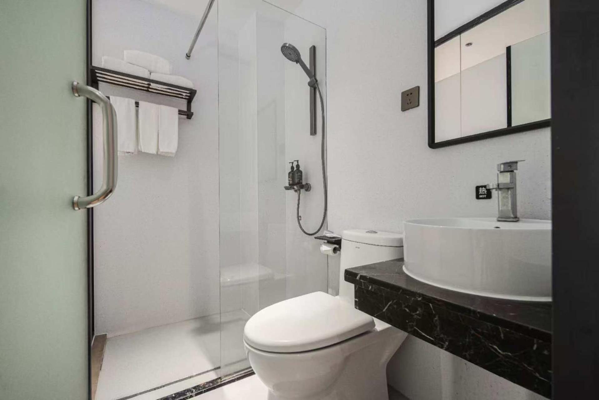 Superior Queen Room photo 1