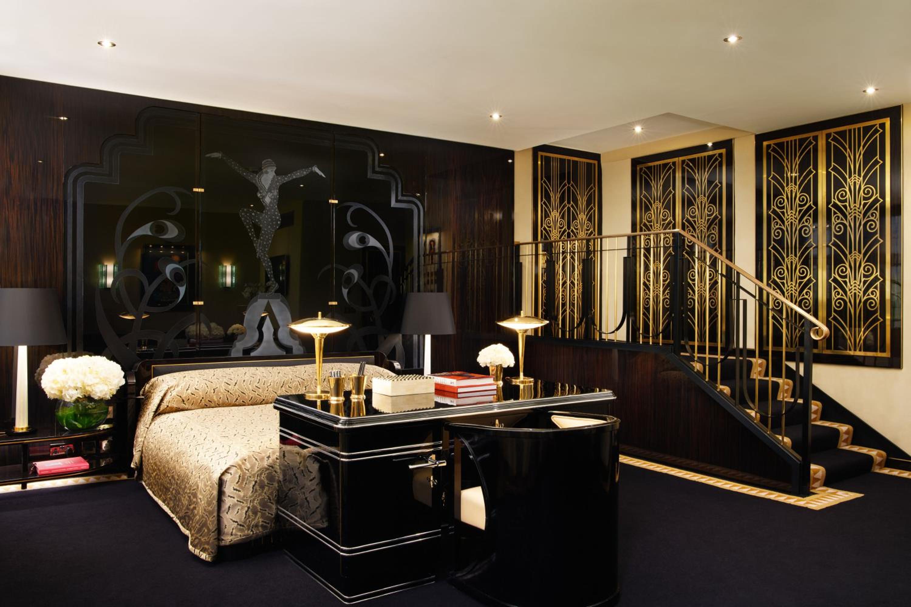 Junior Suite with Garden View