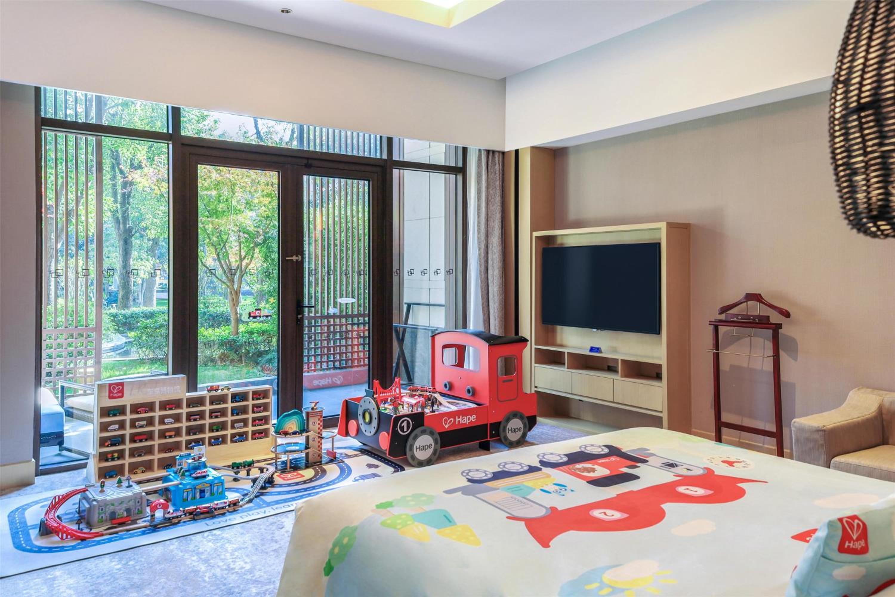 Family Suite with Bunk Beds, Balcony and Garden View
