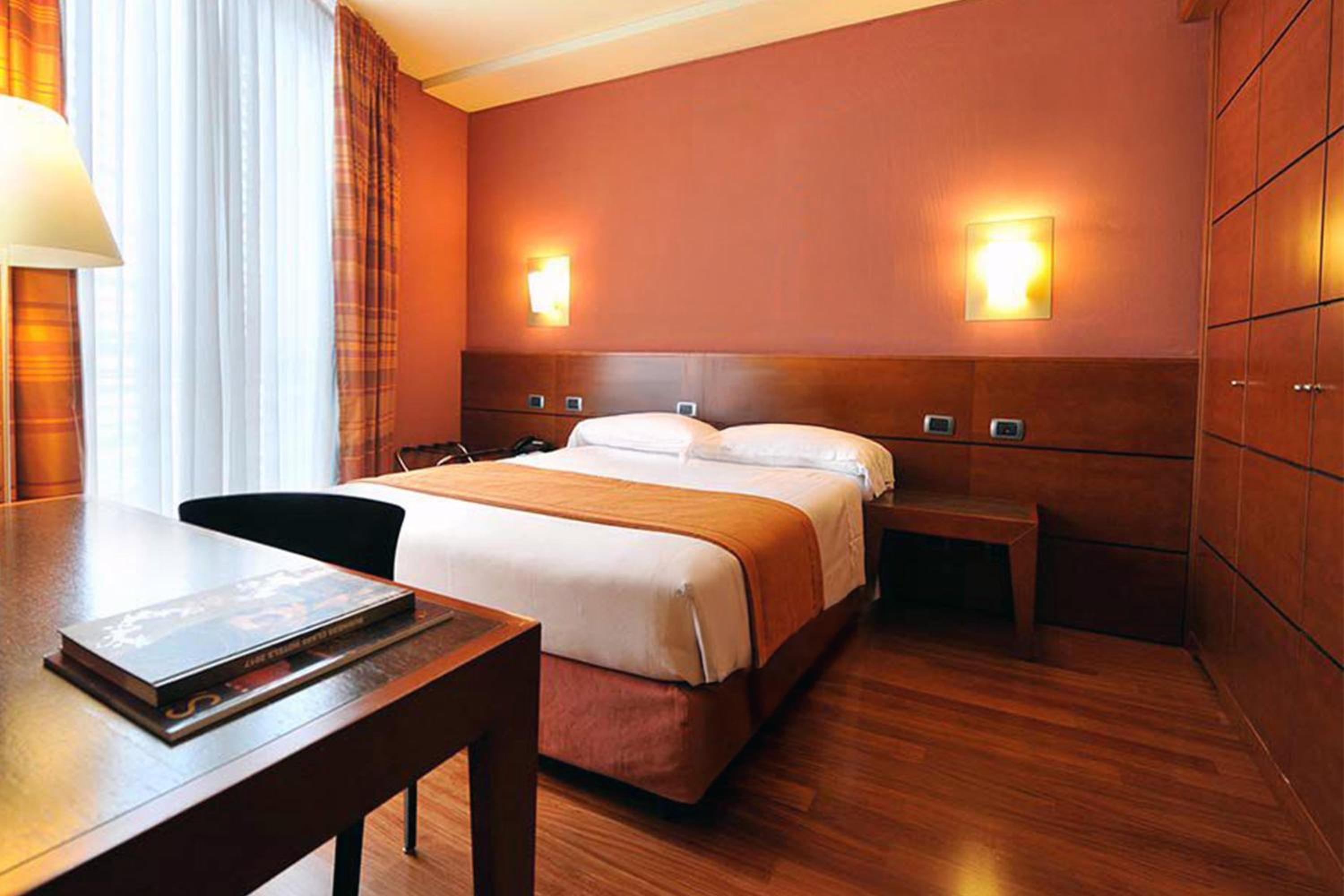 Double Room - Photo 3