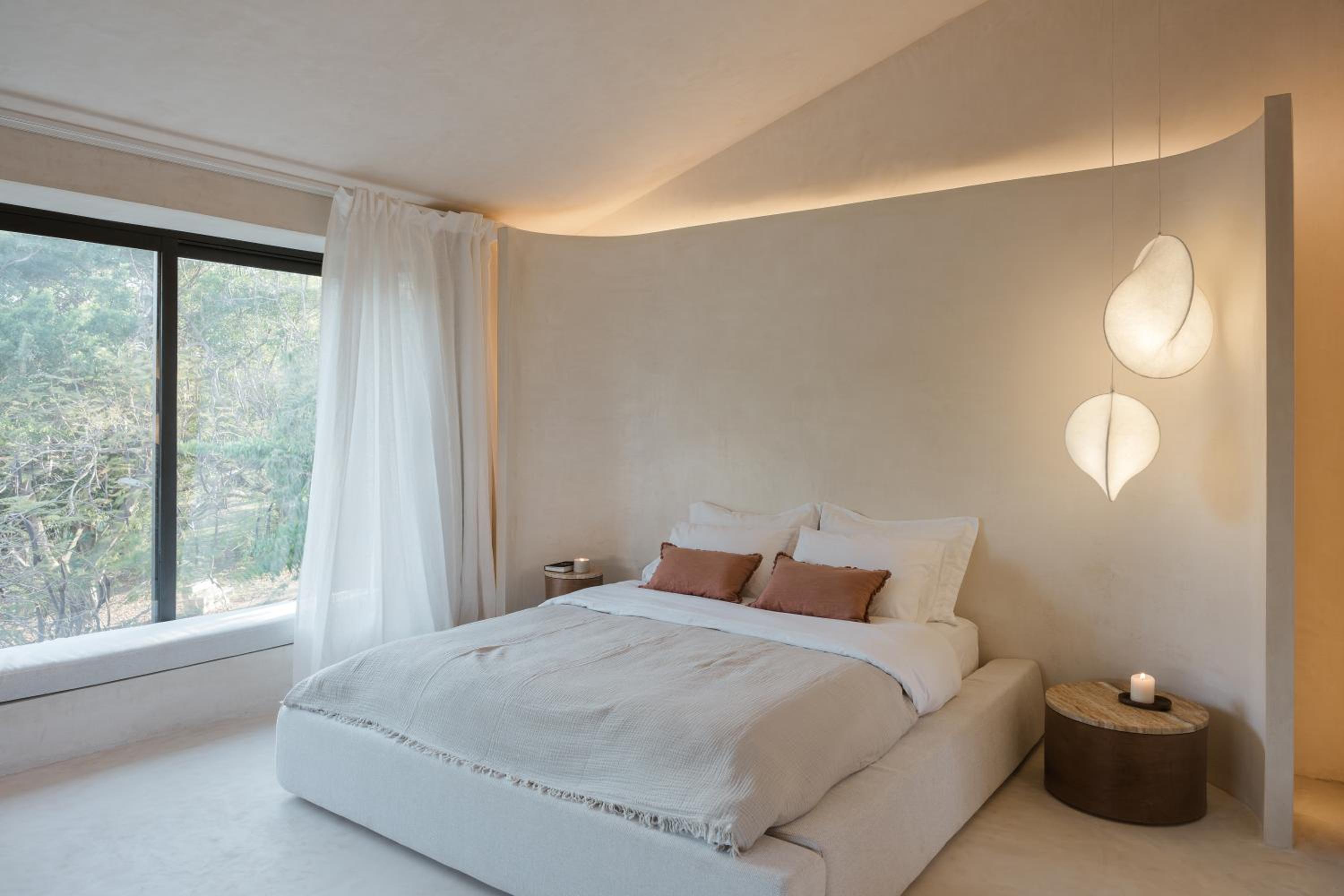 Queen Suite