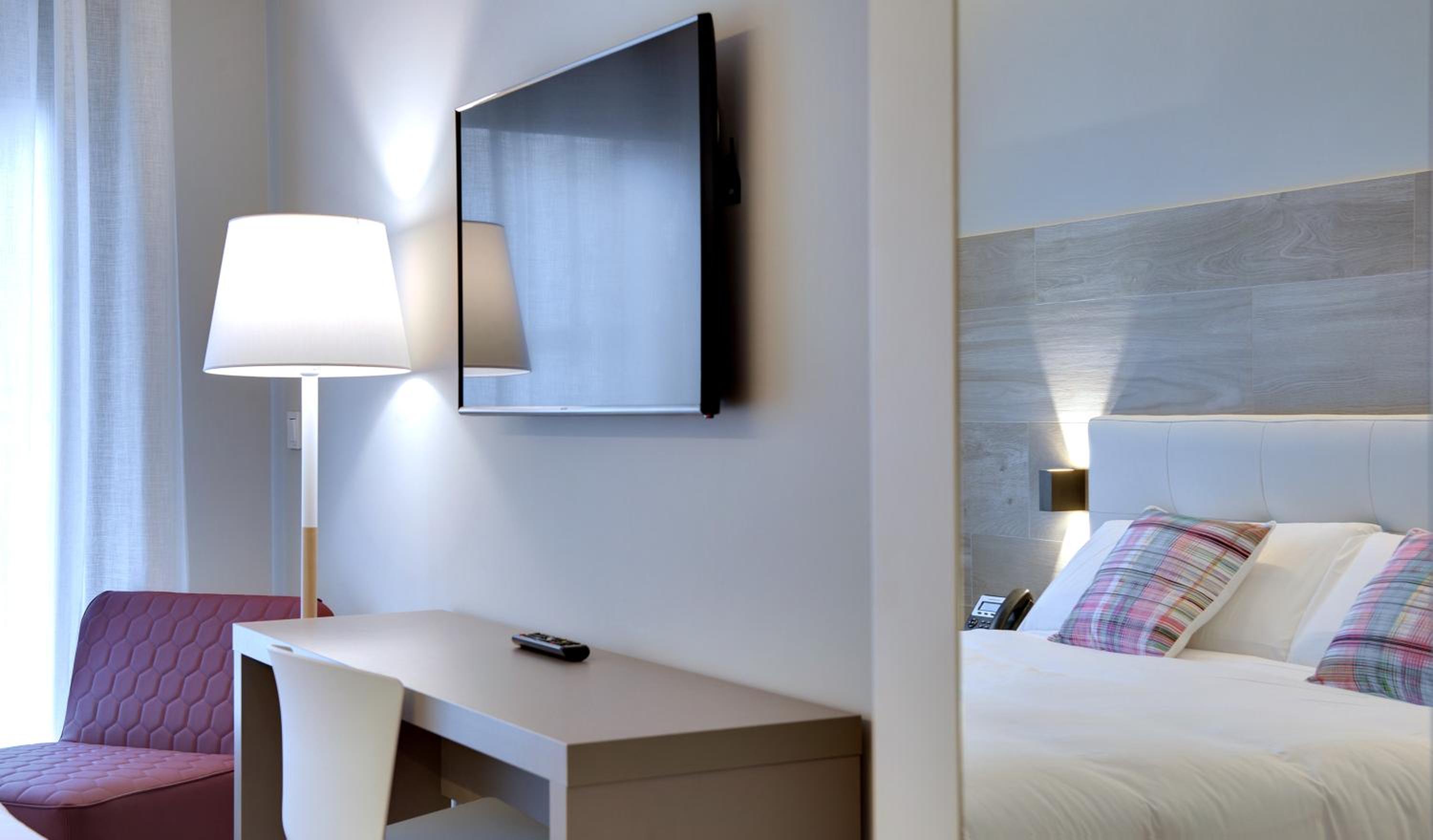 Double Room - Photo 5
