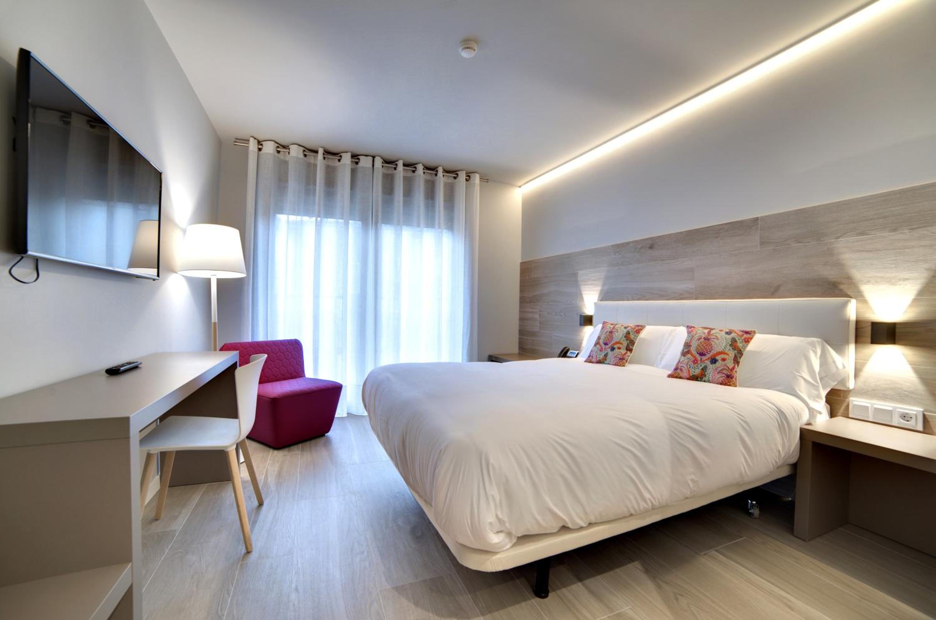 Double Room - Photo 2