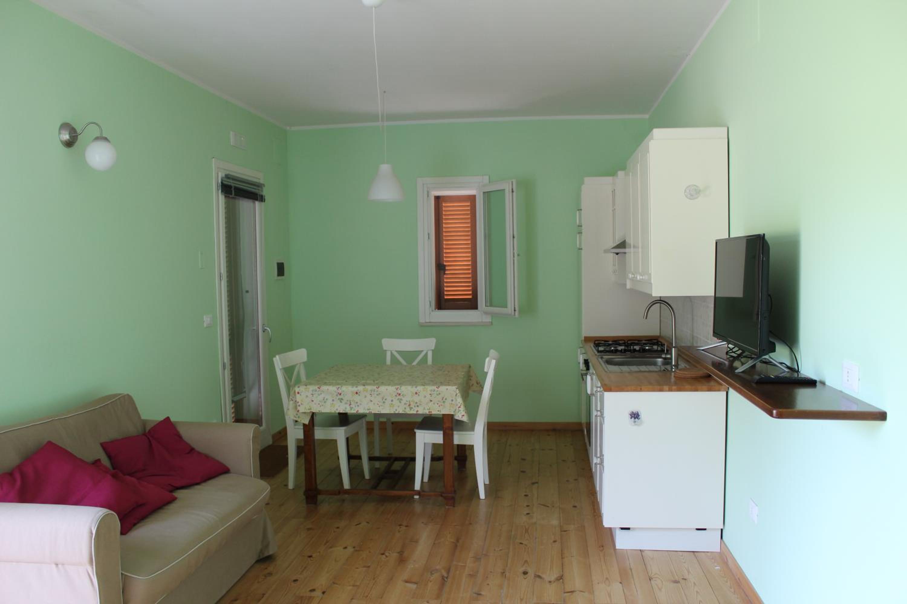 Apartment - Ground Floor photo 2