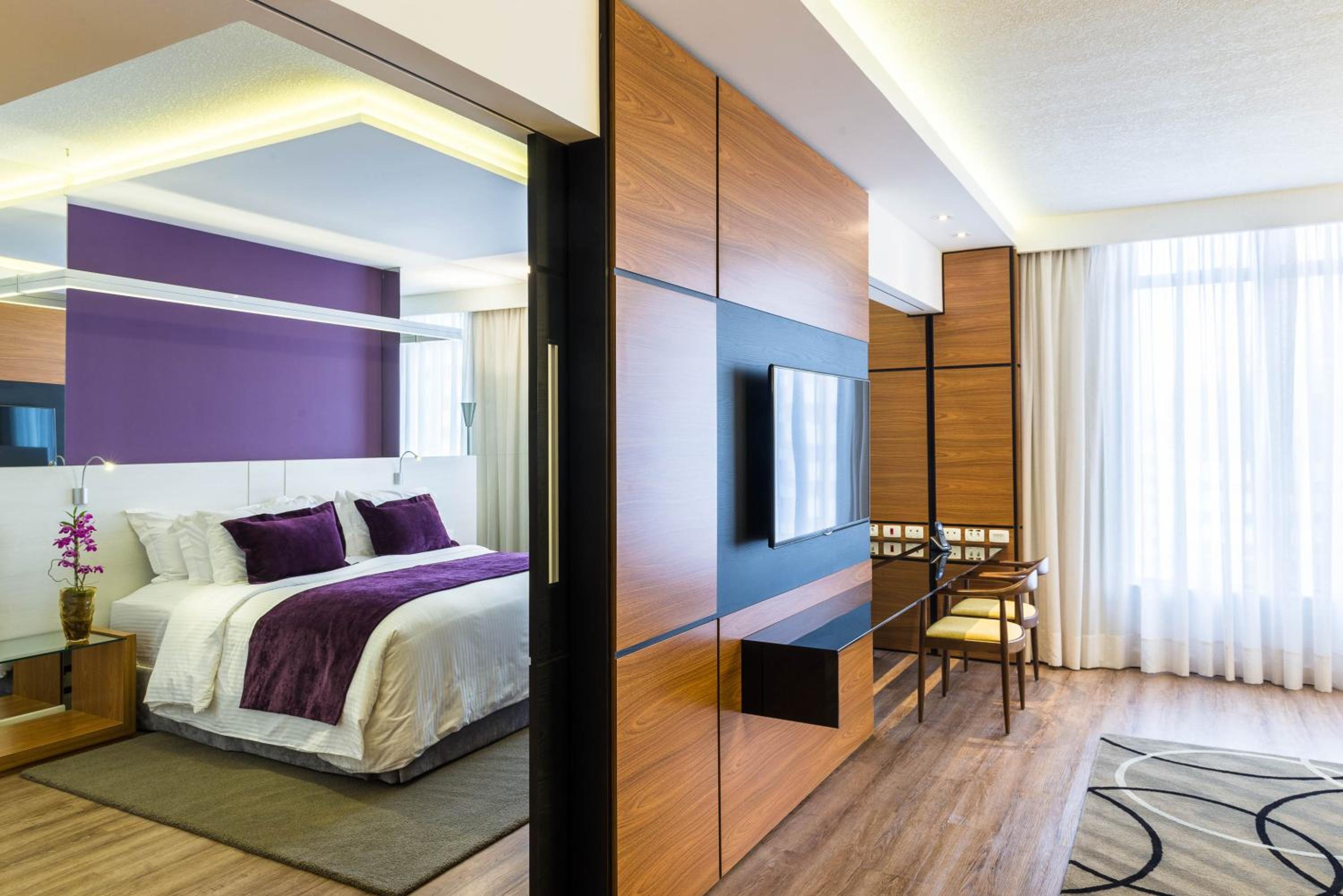 Luxury Suite Queen