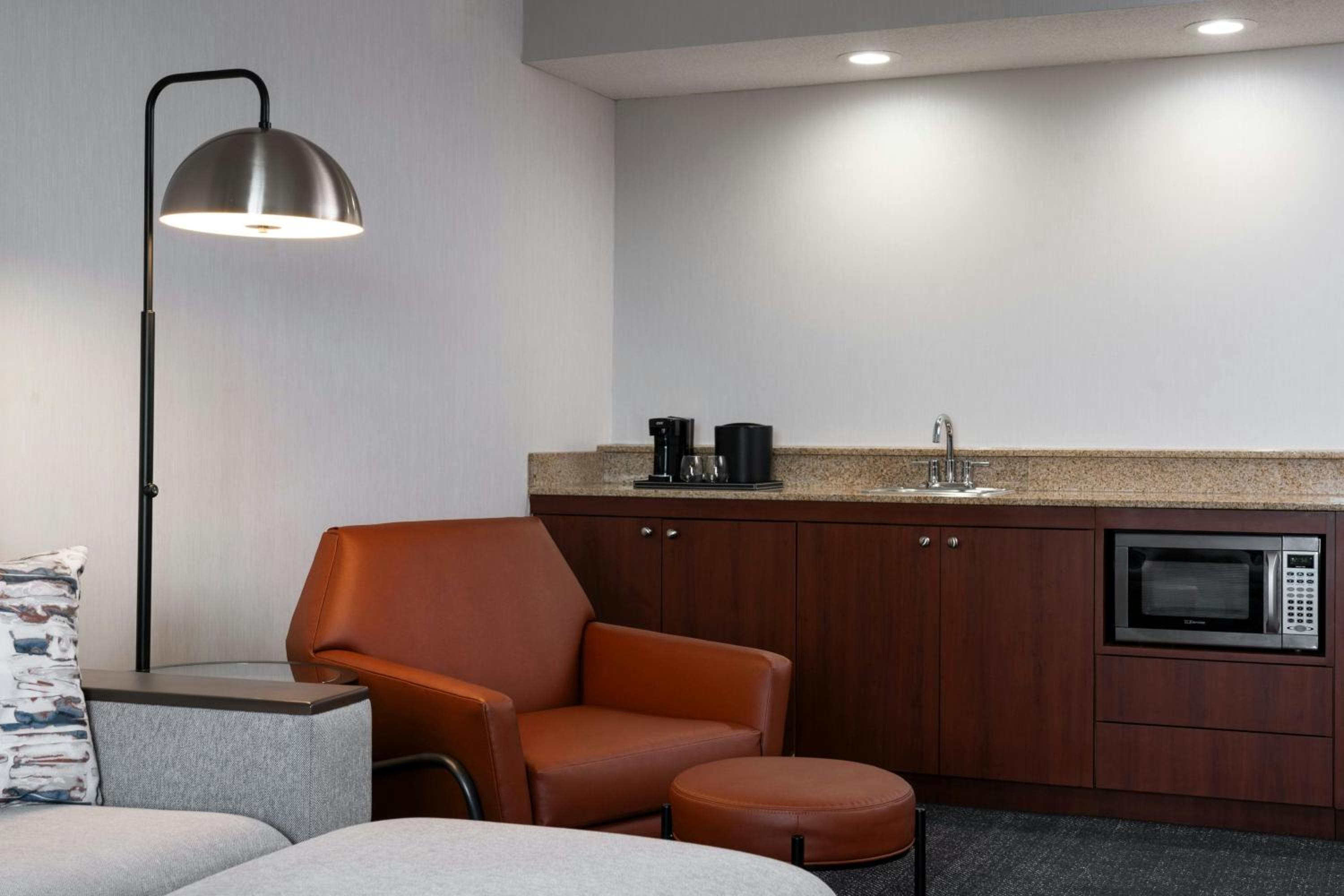 King Suite with Sofa Bed - Hearing Accessible - Photo 4