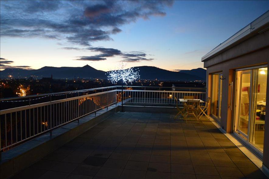 Apartment with Mountain View - Photo 4
