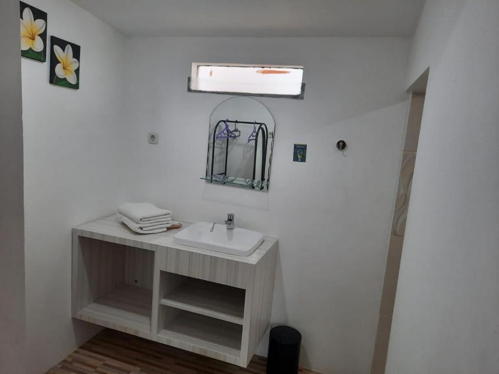 Double or Twin Room - Photo 4