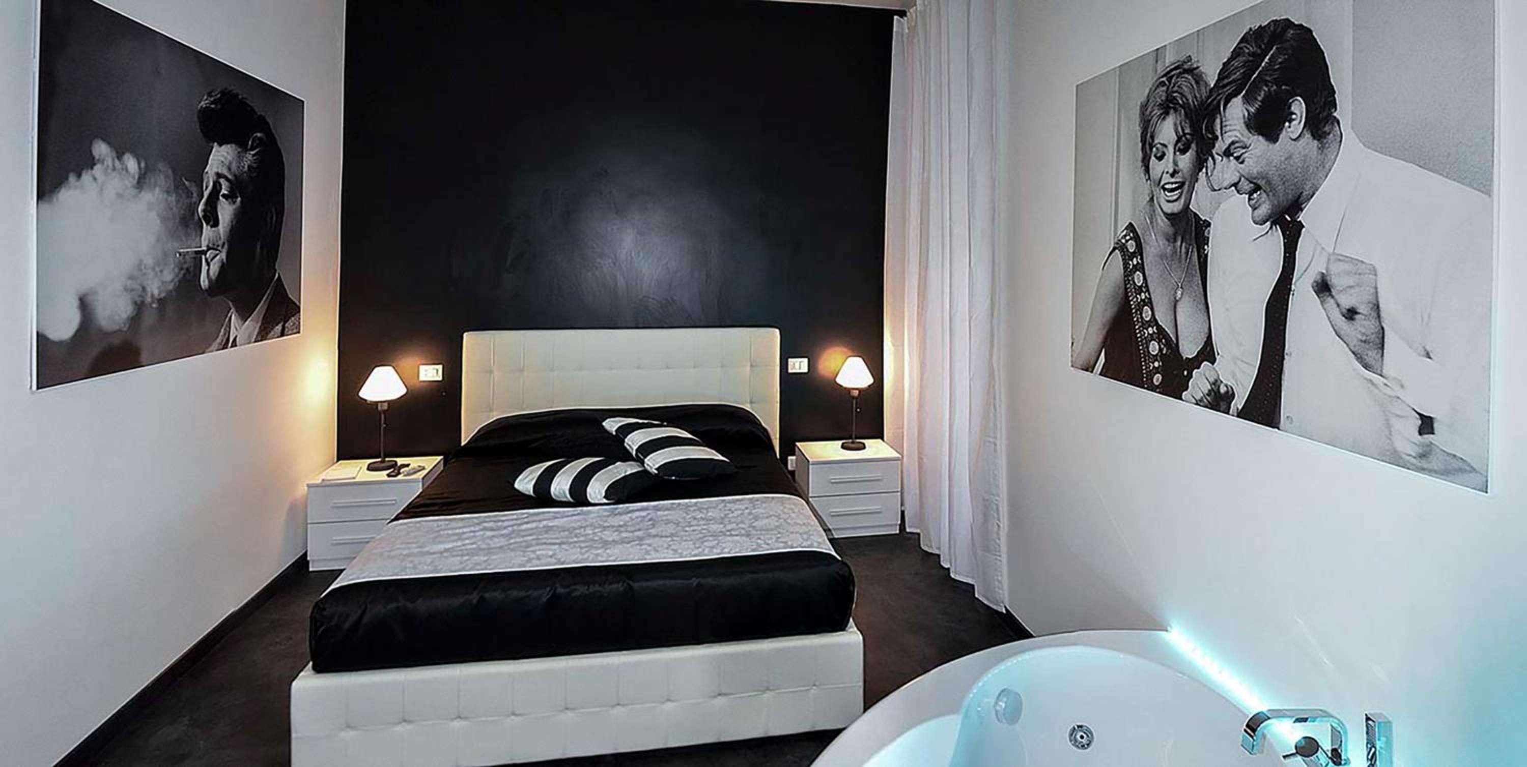 Double Room with Spa Bath photo 3