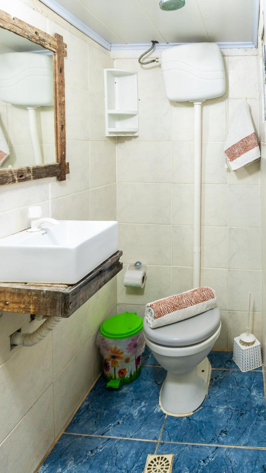 Small Double or Twin Room photo 3