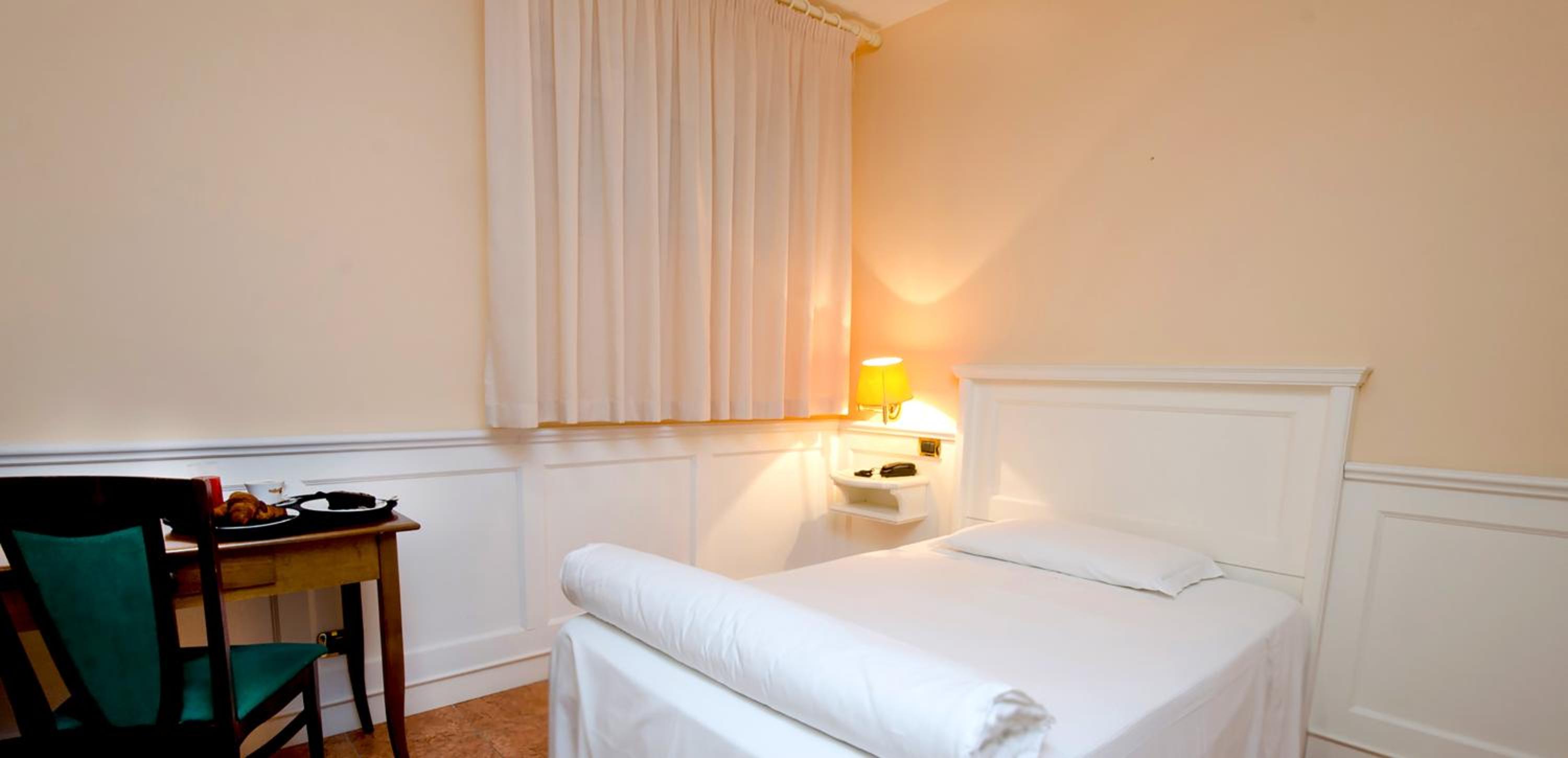 Single Room photo 1