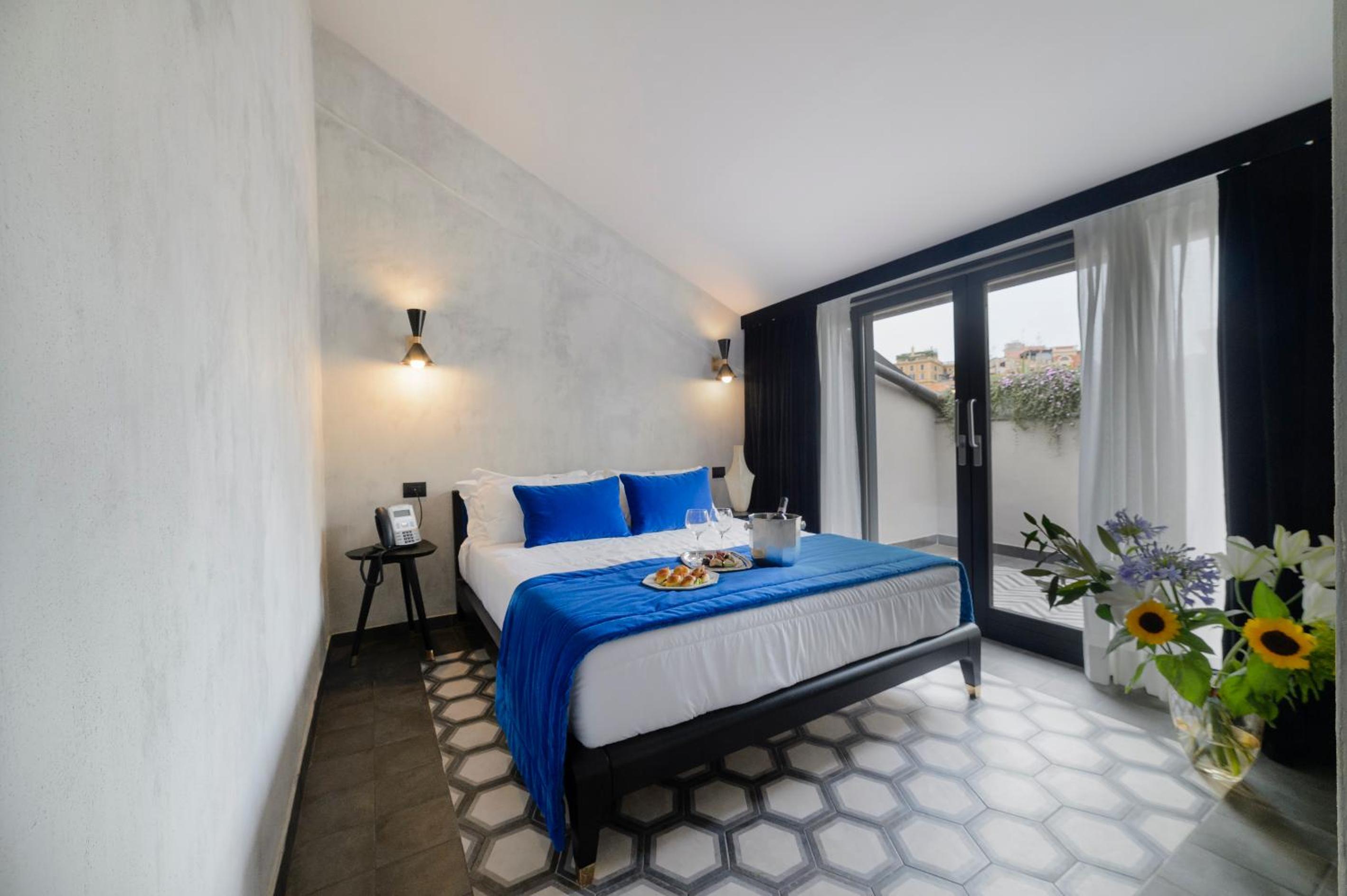 Junior Suite with City View