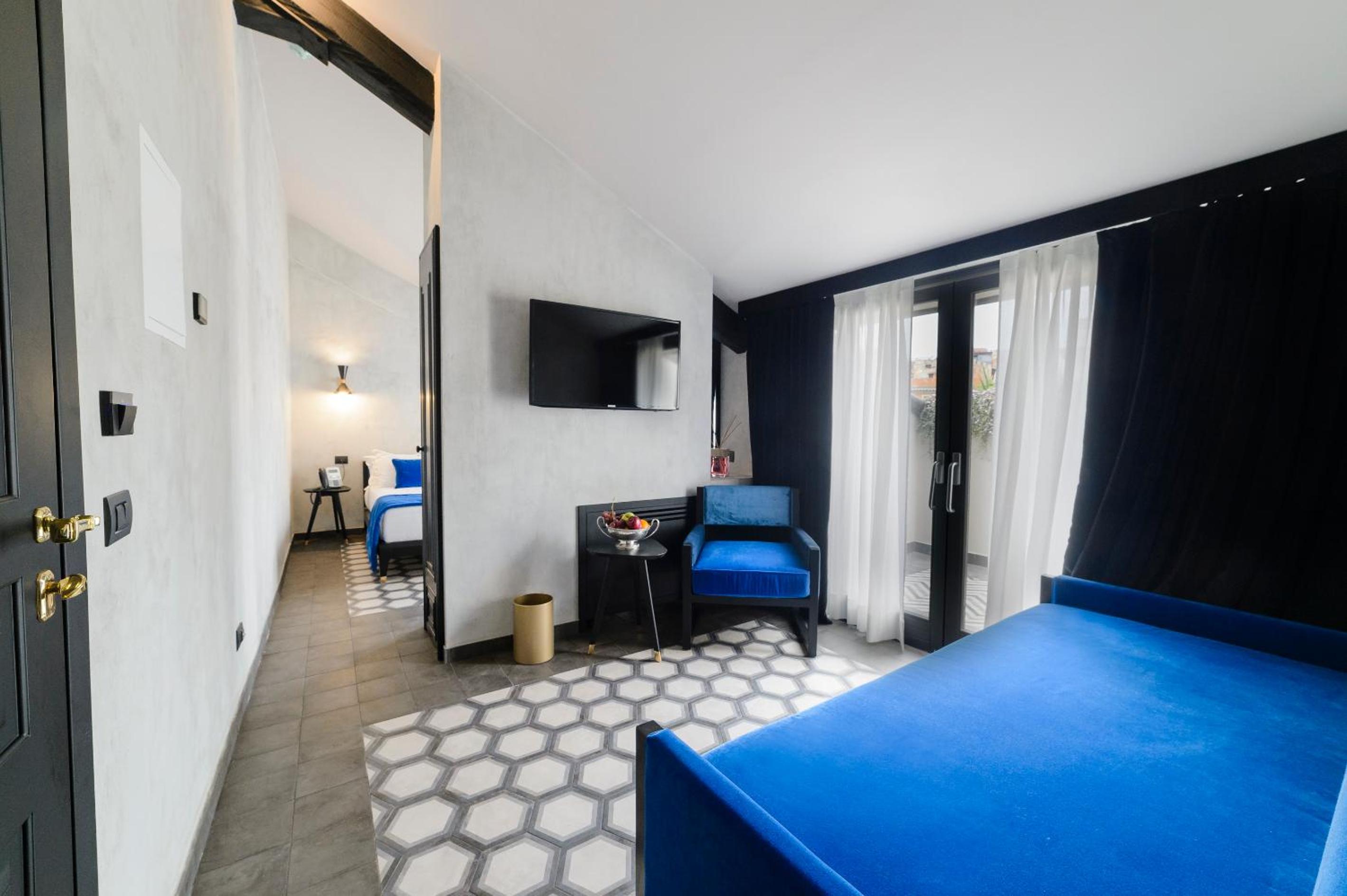 Junior Suite with City View