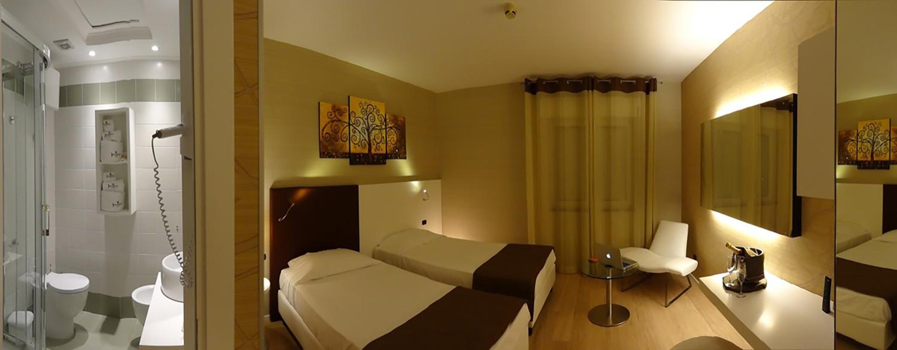 Double or Twin Room - Photo 1